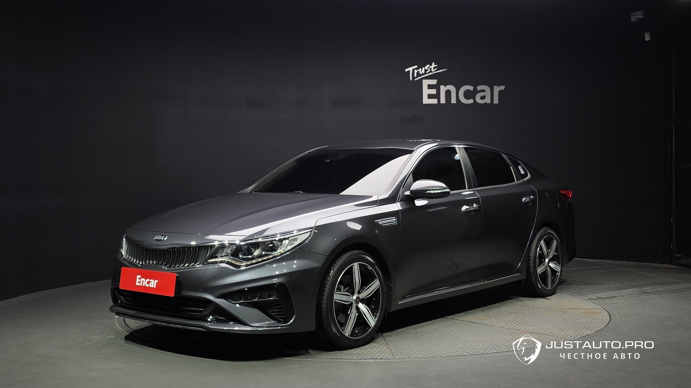 Автомобиль Kia K5