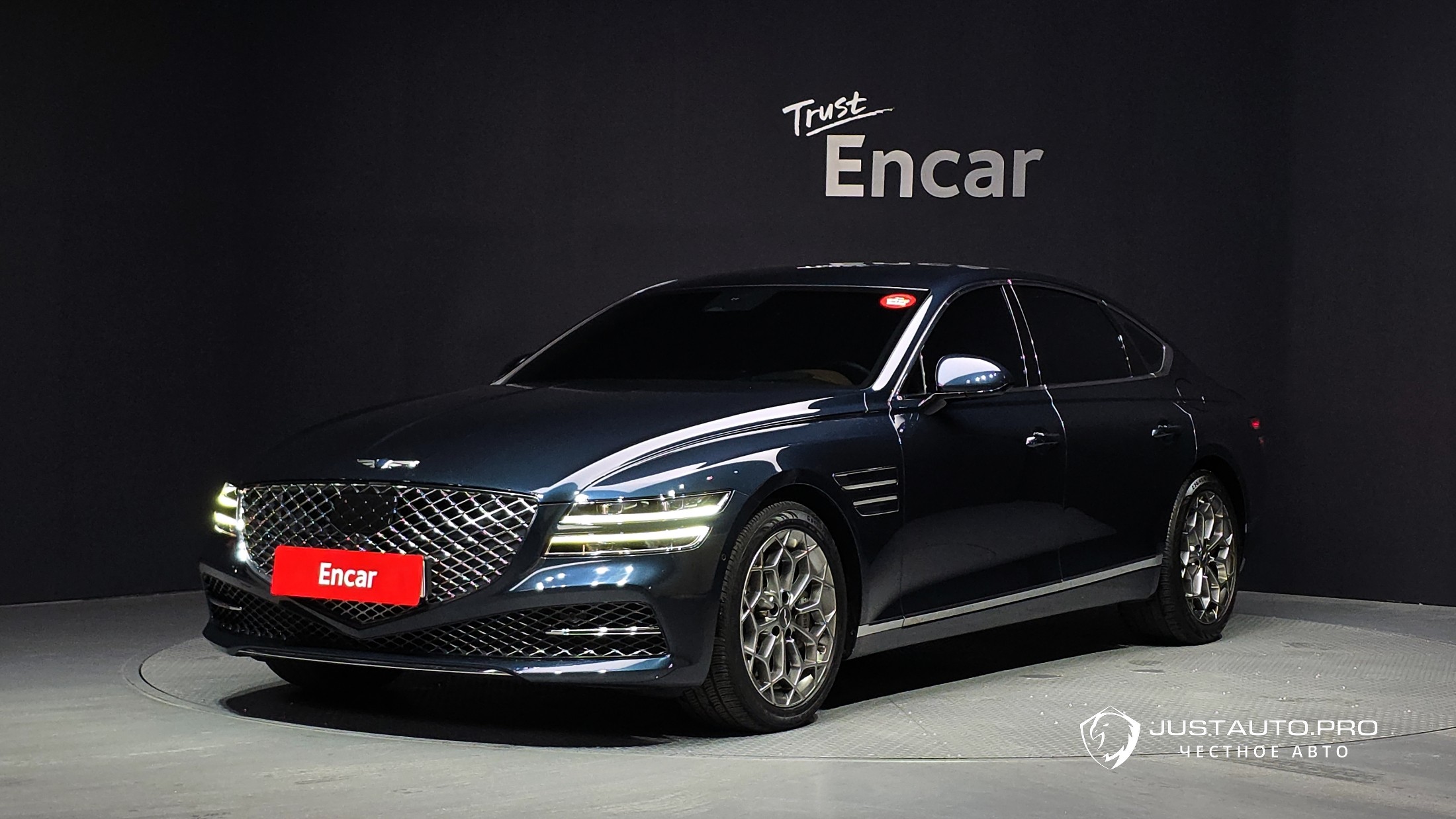 Автомобиль Genesis G80