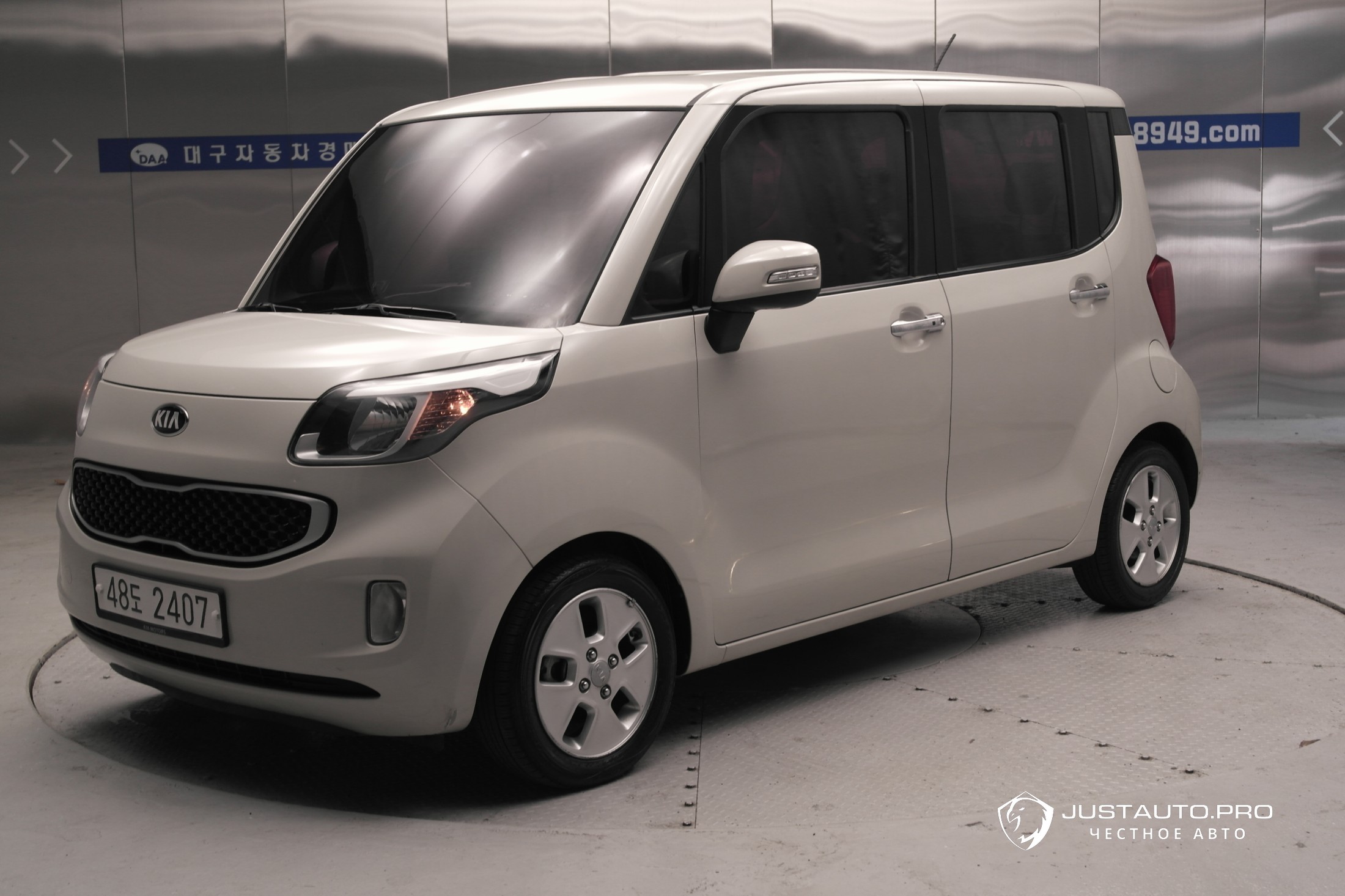 Автомобиль Kia RAY