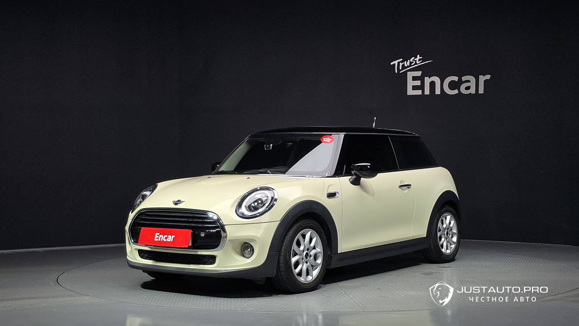 Автомобиль Mini Cooper