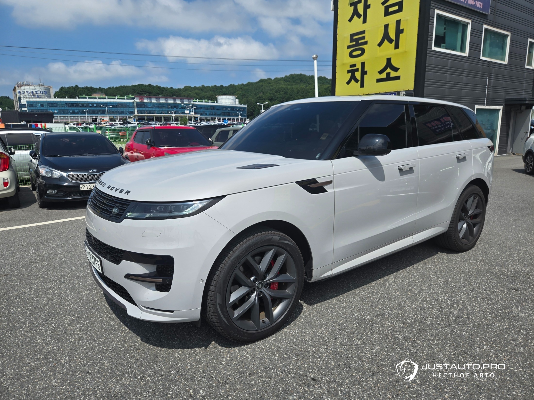 Автомобиль Land Rover Range Rover Sport
