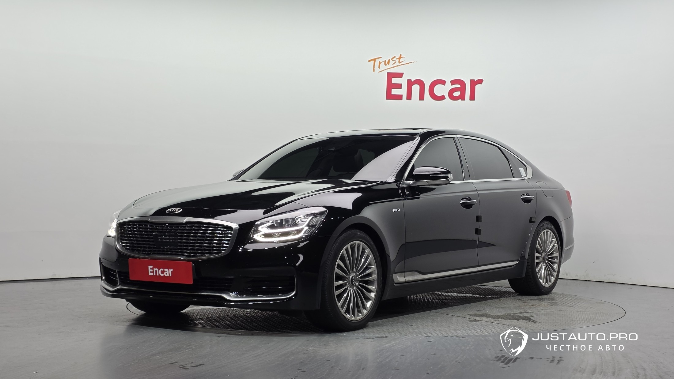 Автомобиль Kia K9