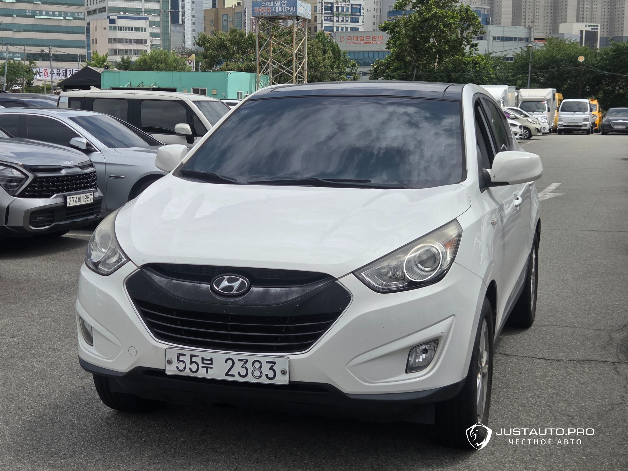 Автомобиль Hyundai Tucson