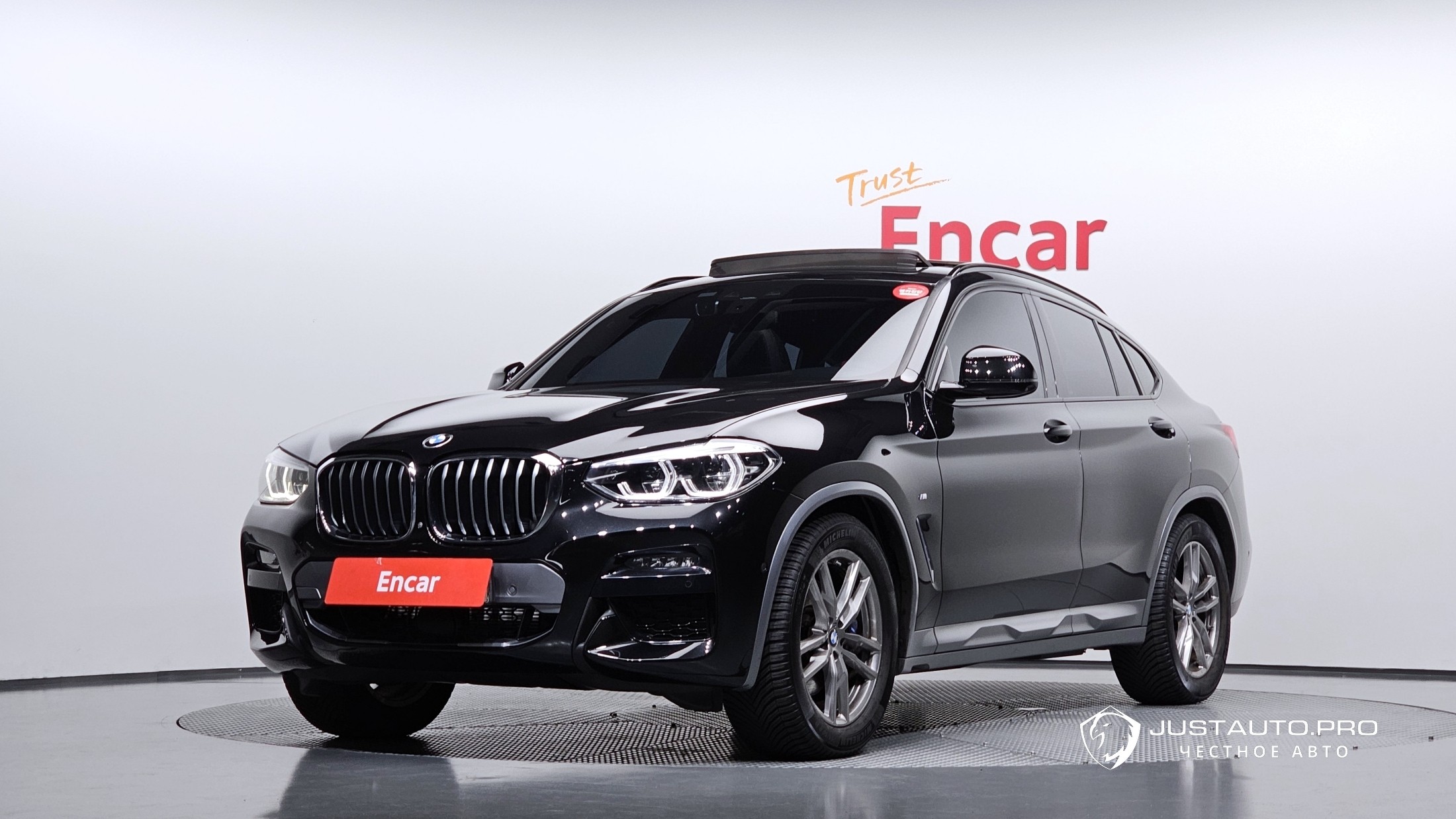 Автомобиль BMW X4
