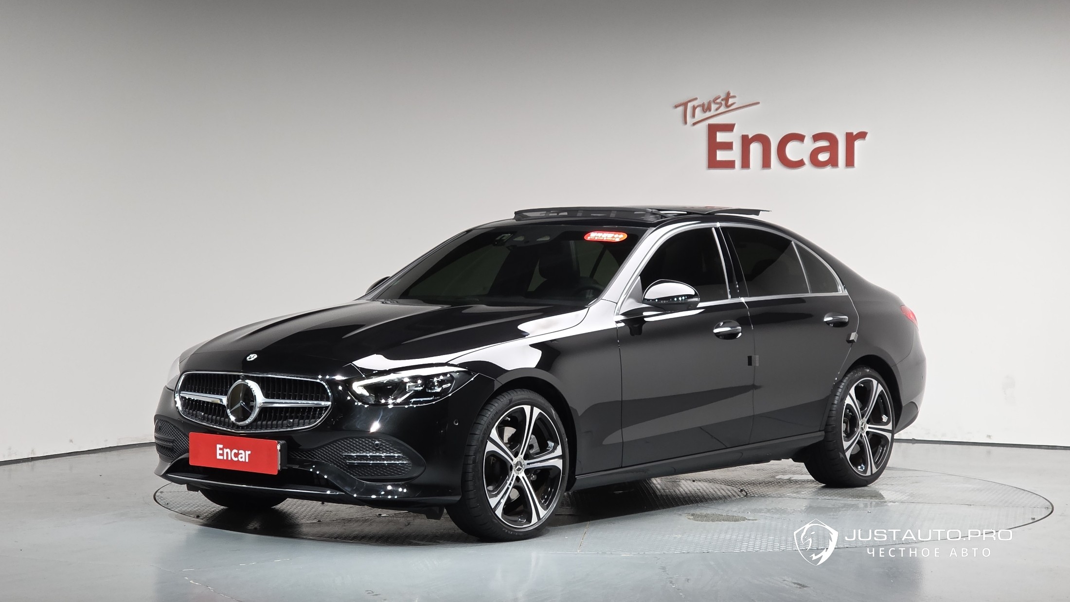 Автомобиль Mercedes-Benz C-Class
