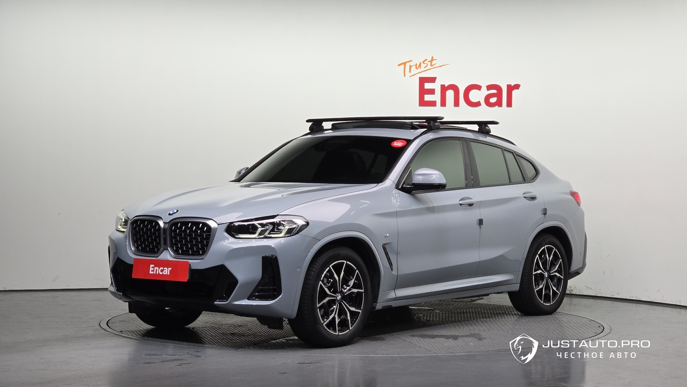Автомобиль BMW X4