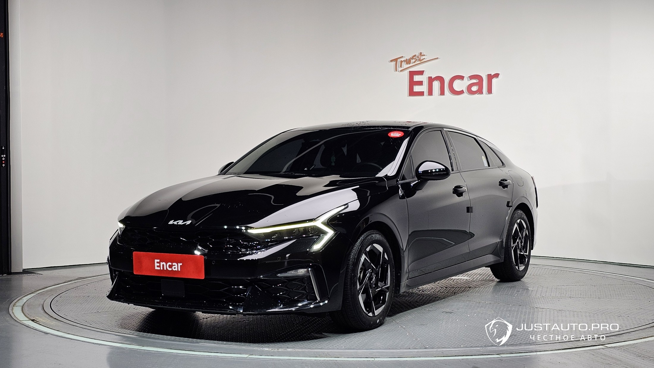 Автомобиль Kia K5