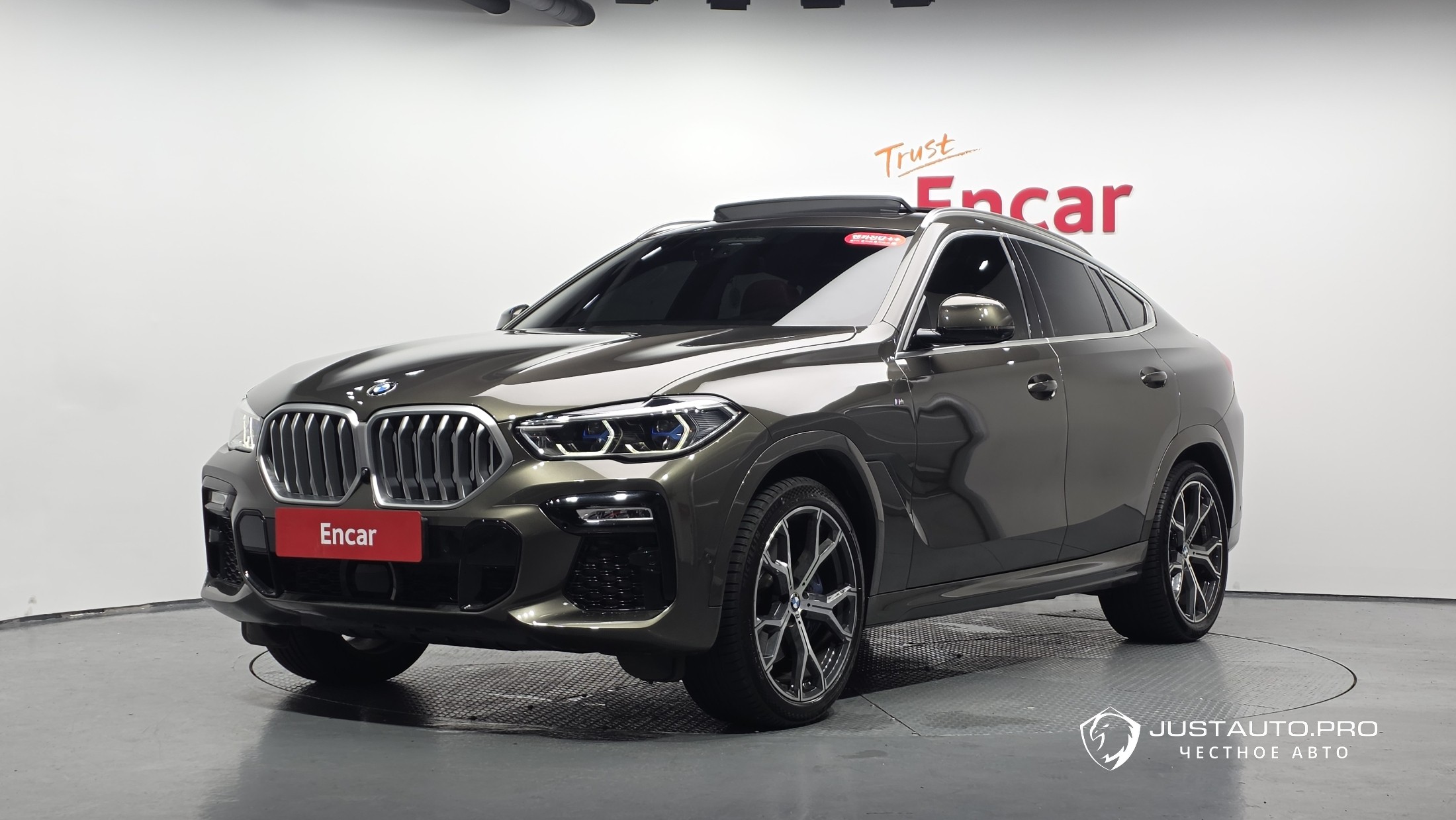 Автомобиль BMW X6