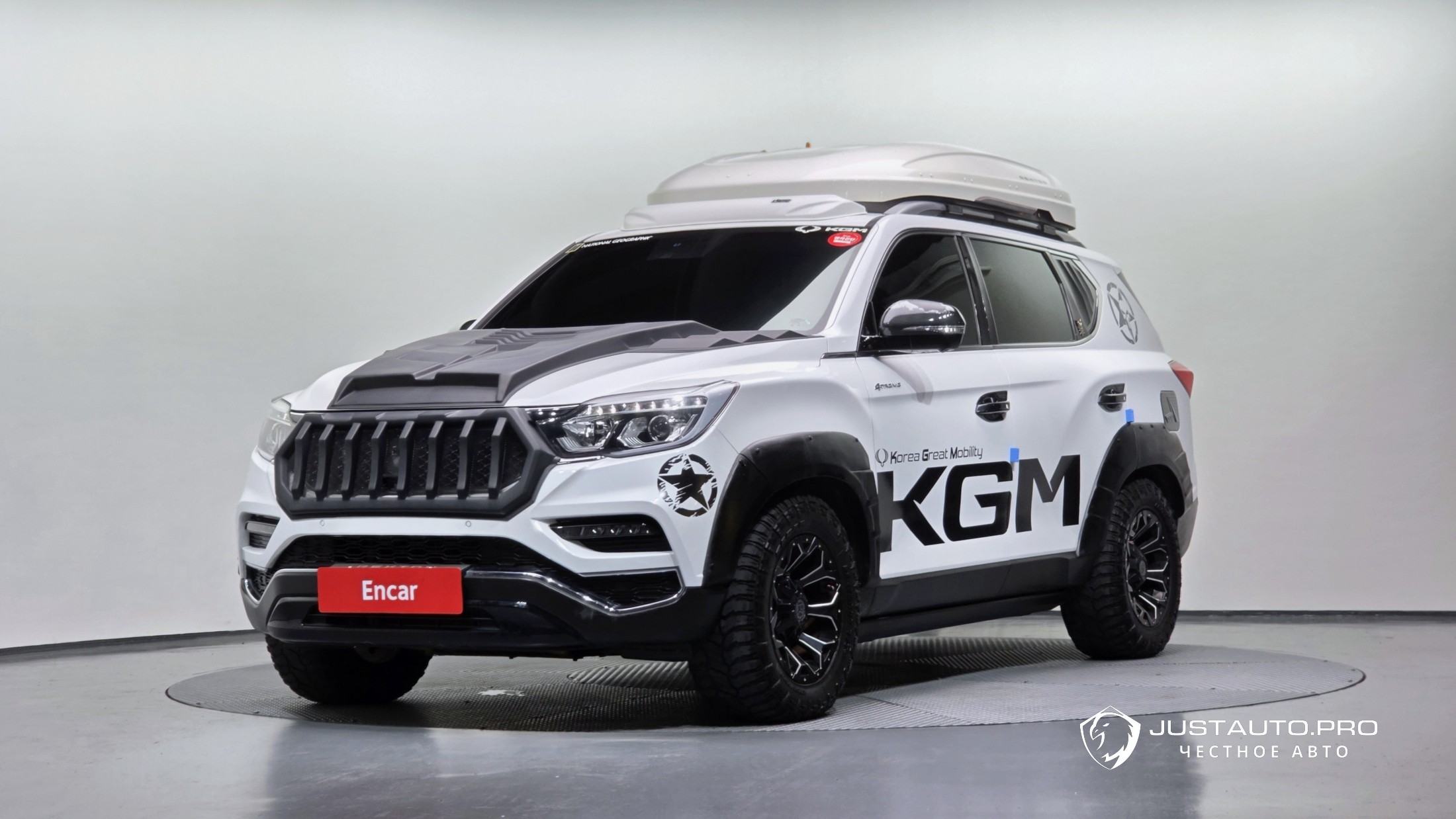 Автомобиль KG_Mobility_Ssangyong Rexton