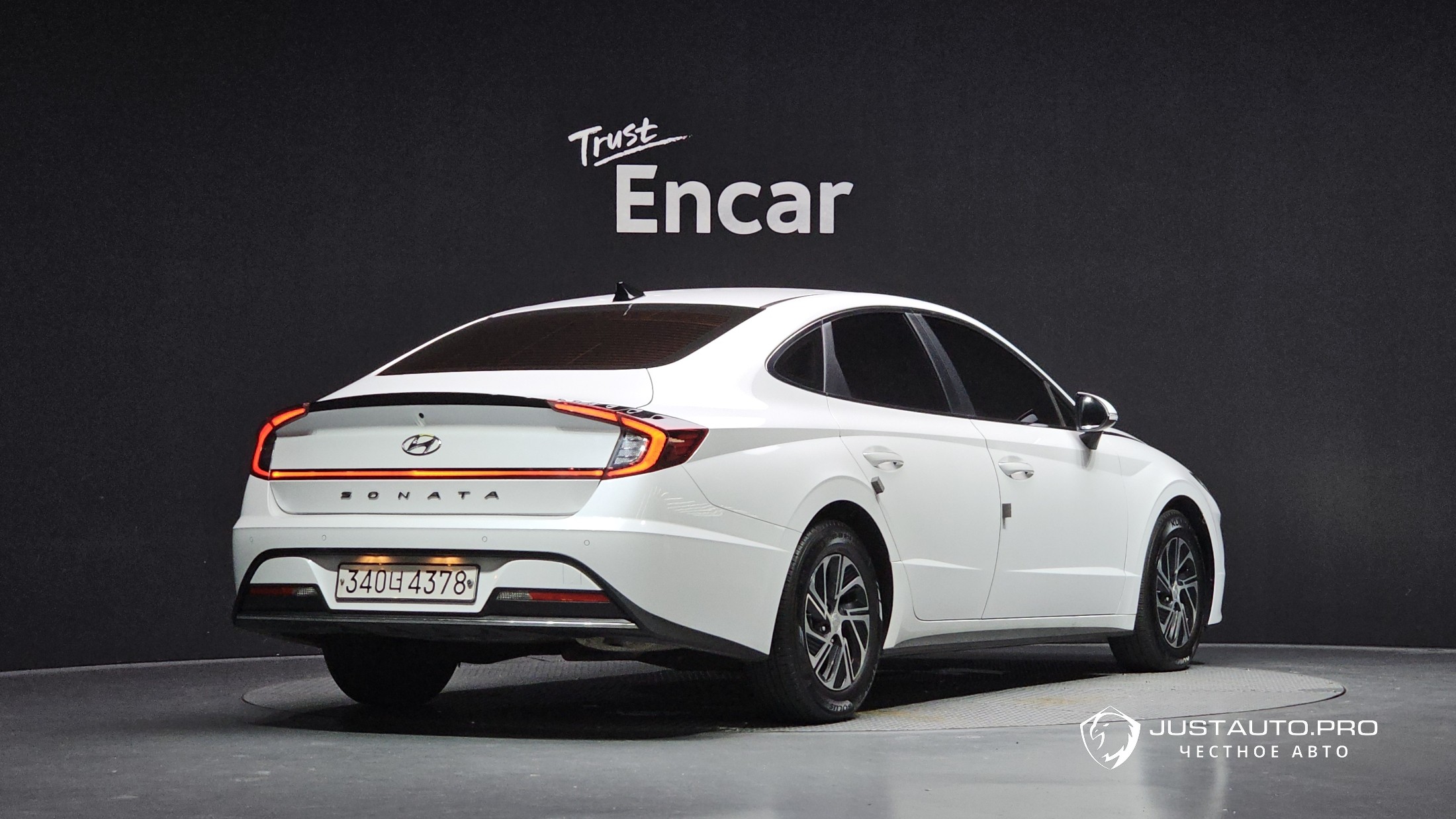 Автомобиль Hyundai Sonata