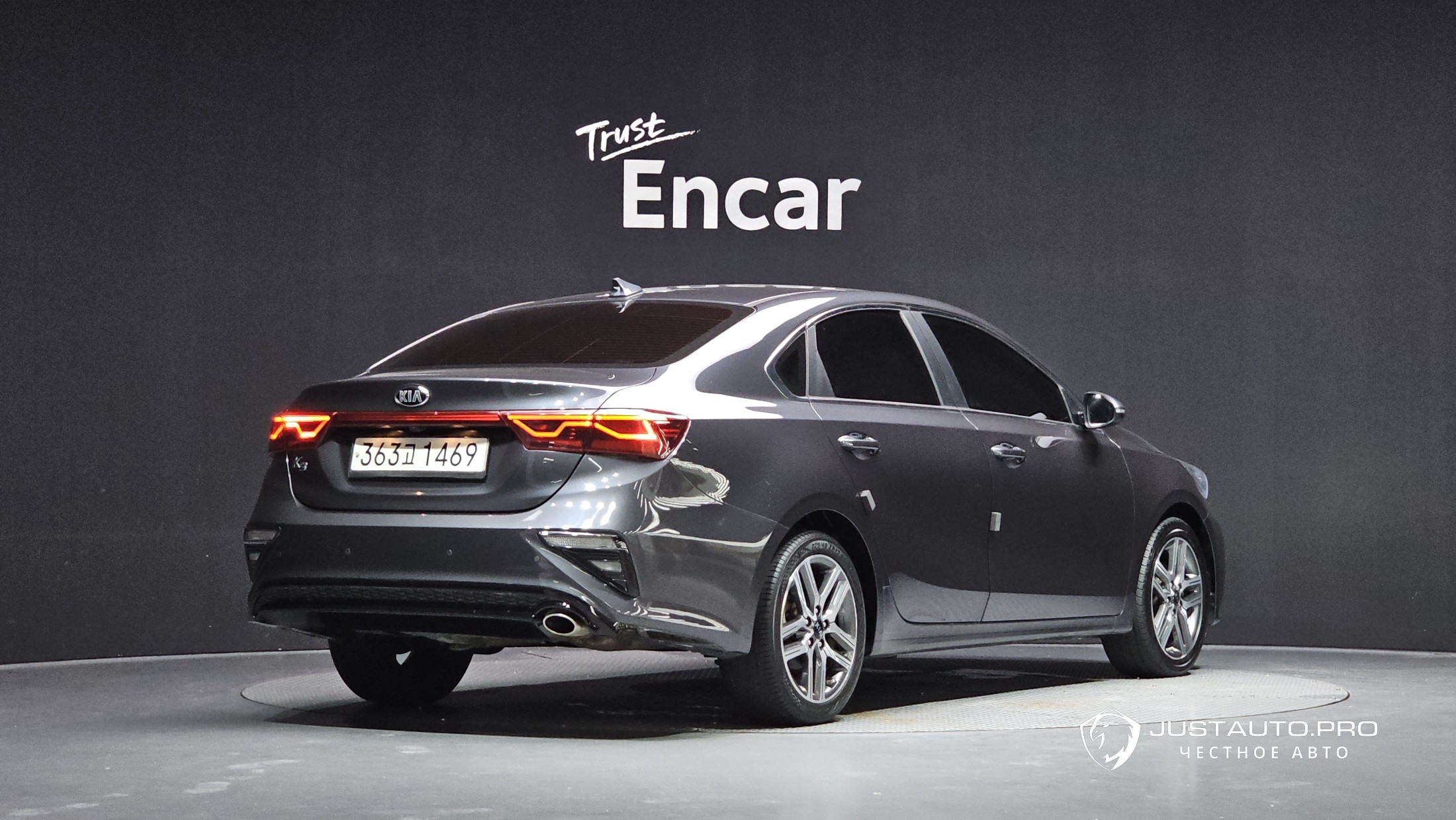 Автомобиль Kia K3