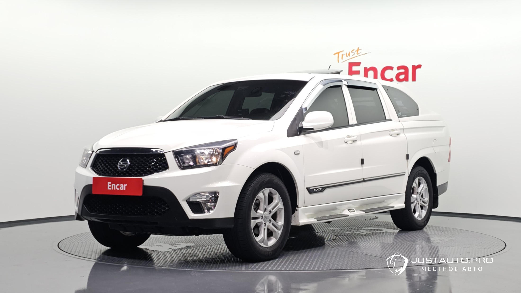 Автомобиль KG_Mobility_Ssangyong KORANDO