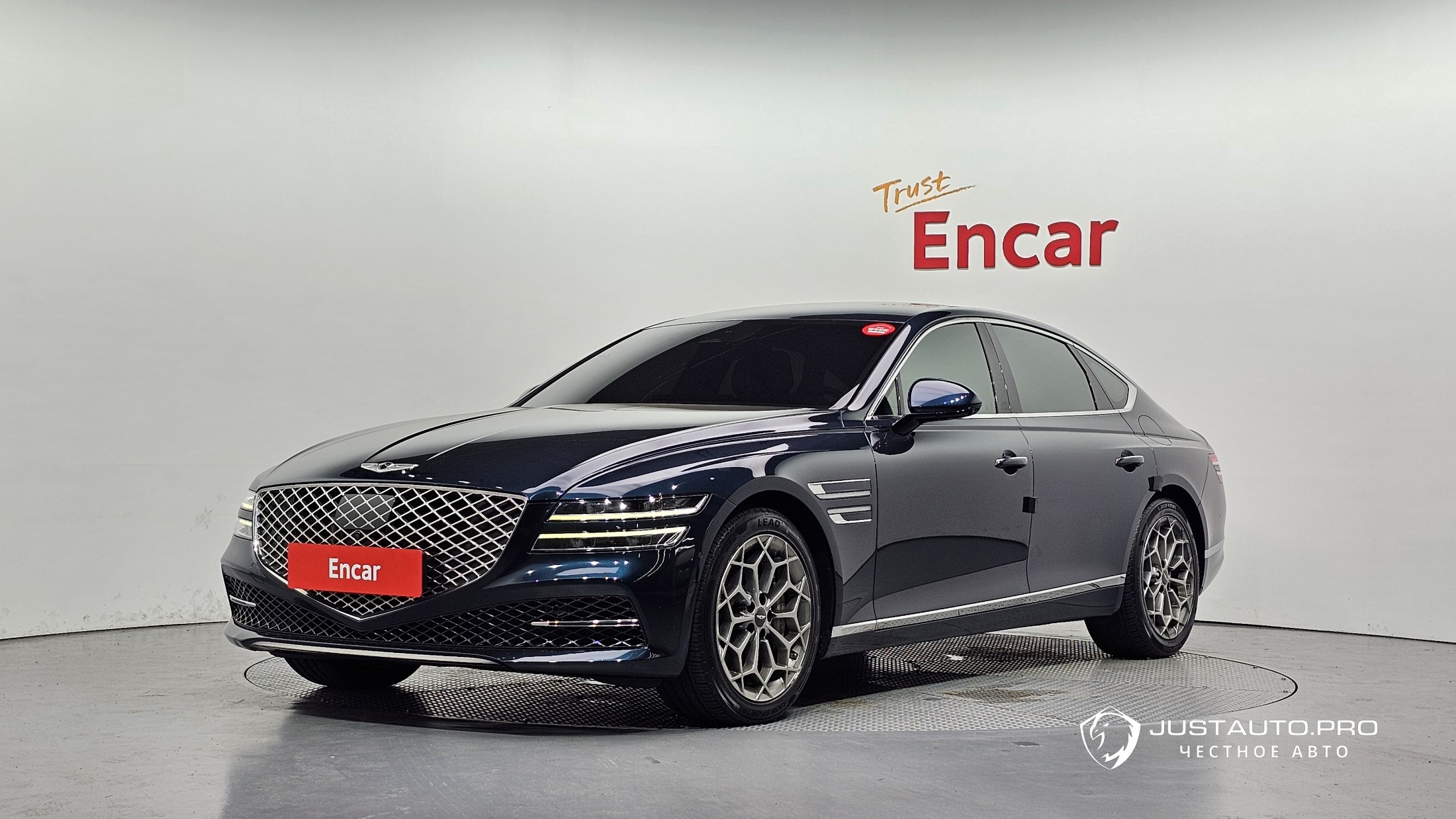Автомобиль Genesis G80