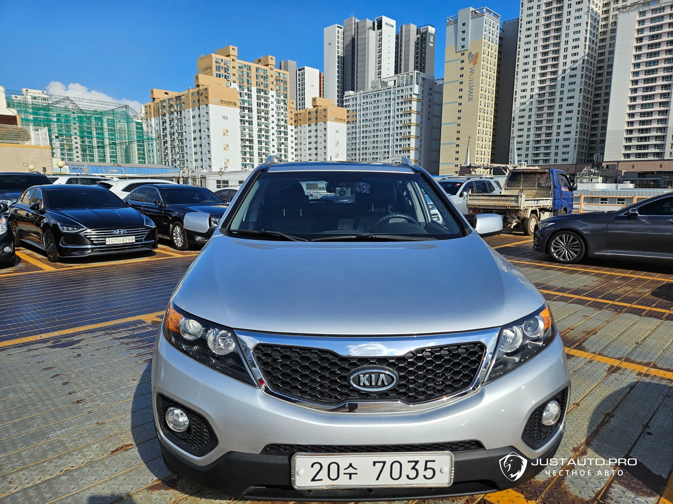 Автомобиль Kia Sorento