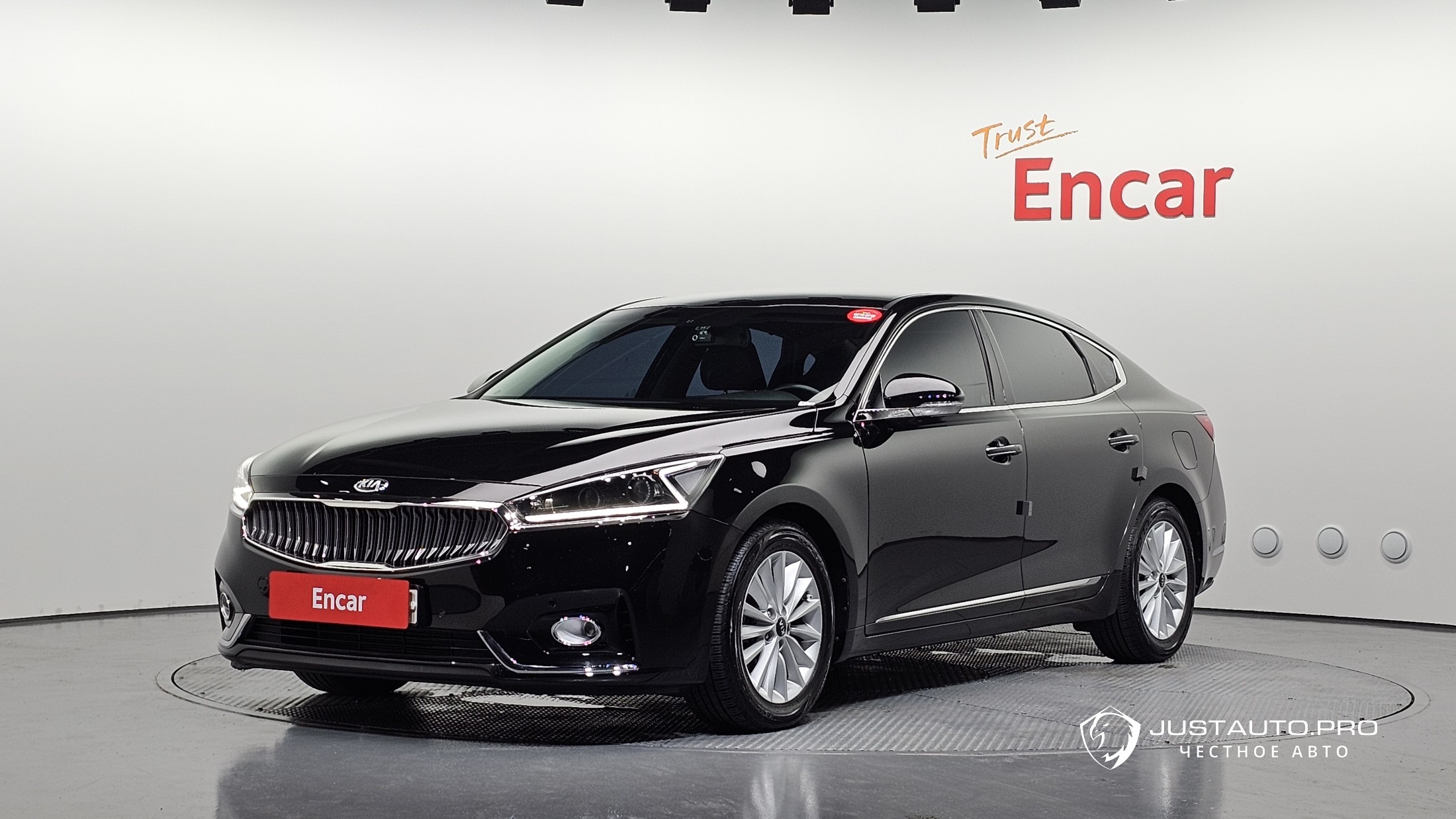 Автомобиль Kia K7