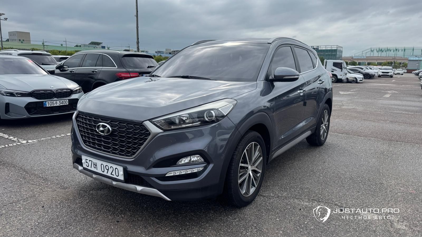 Автомобиль Hyundai Tucson