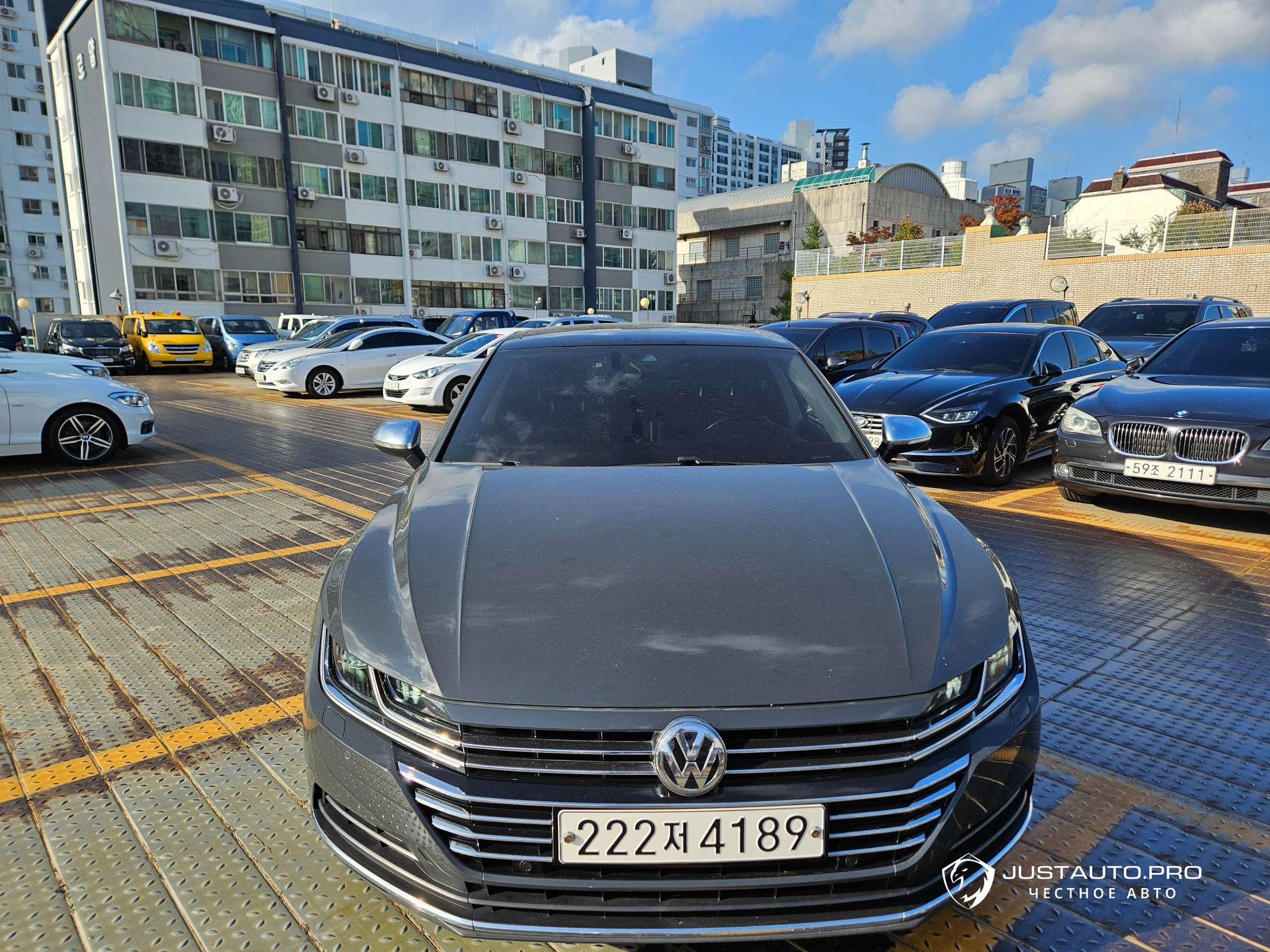 Автомобиль Volkswagen Arteon