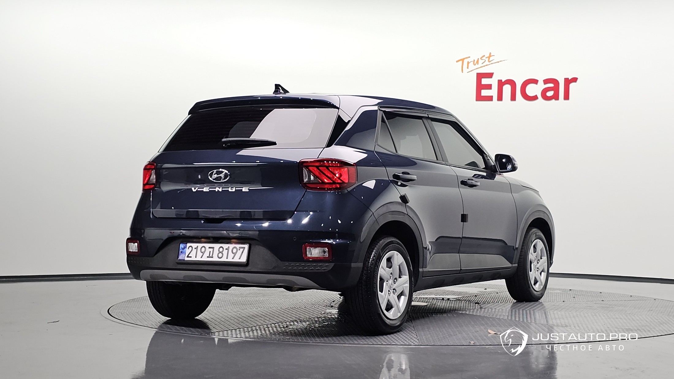 Автомобиль Hyundai Venue