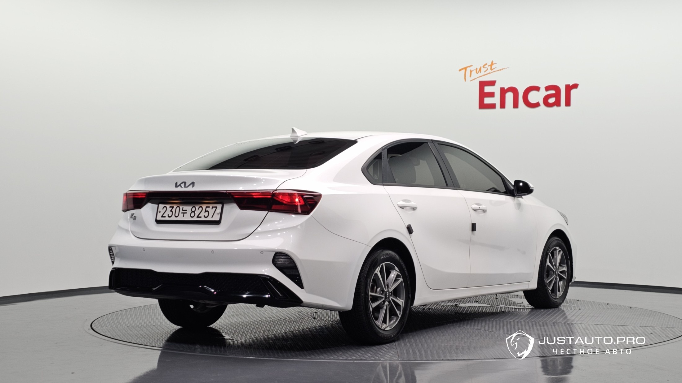 Автомобиль Kia K3