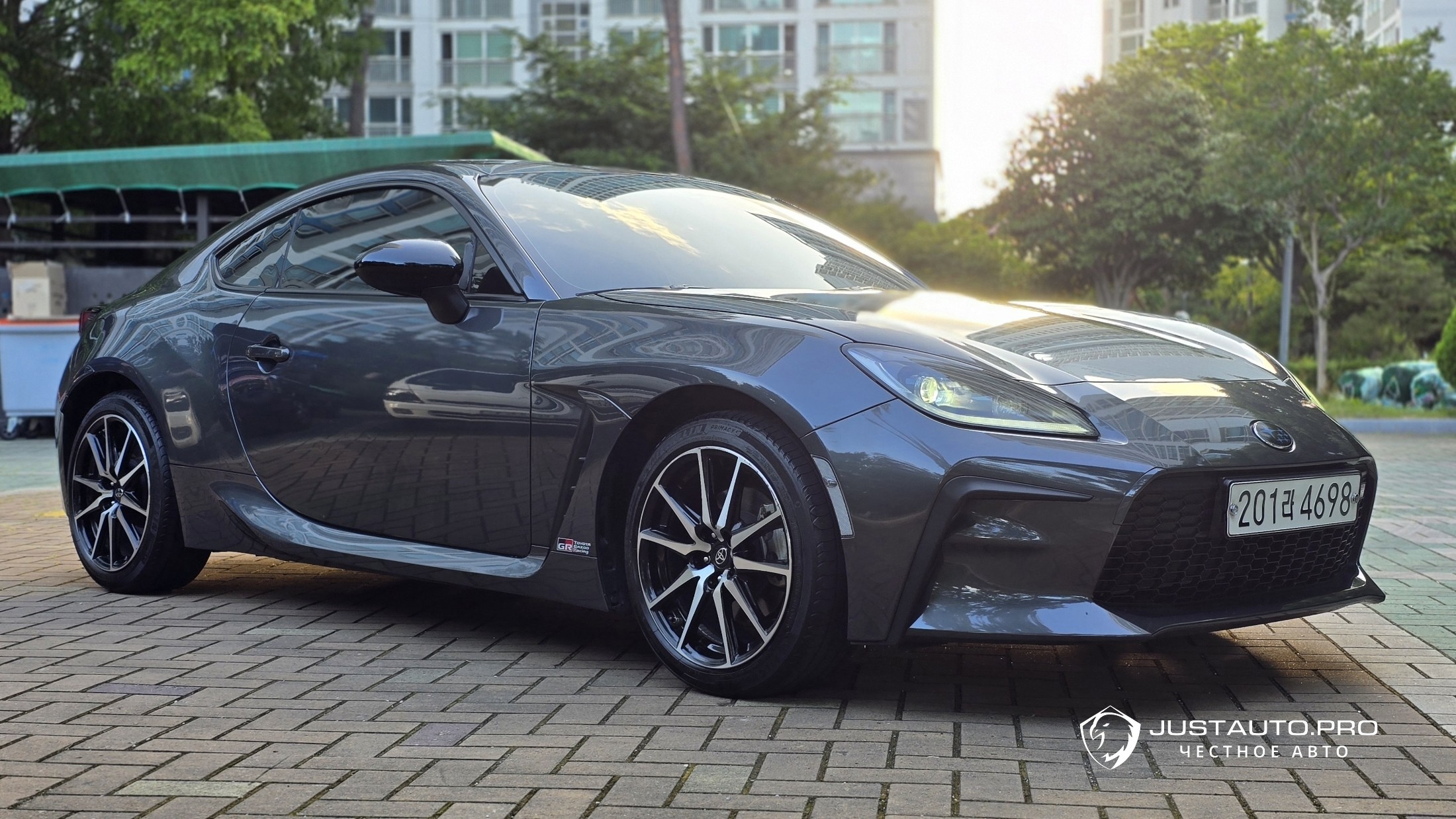 Автомобиль Toyota 86