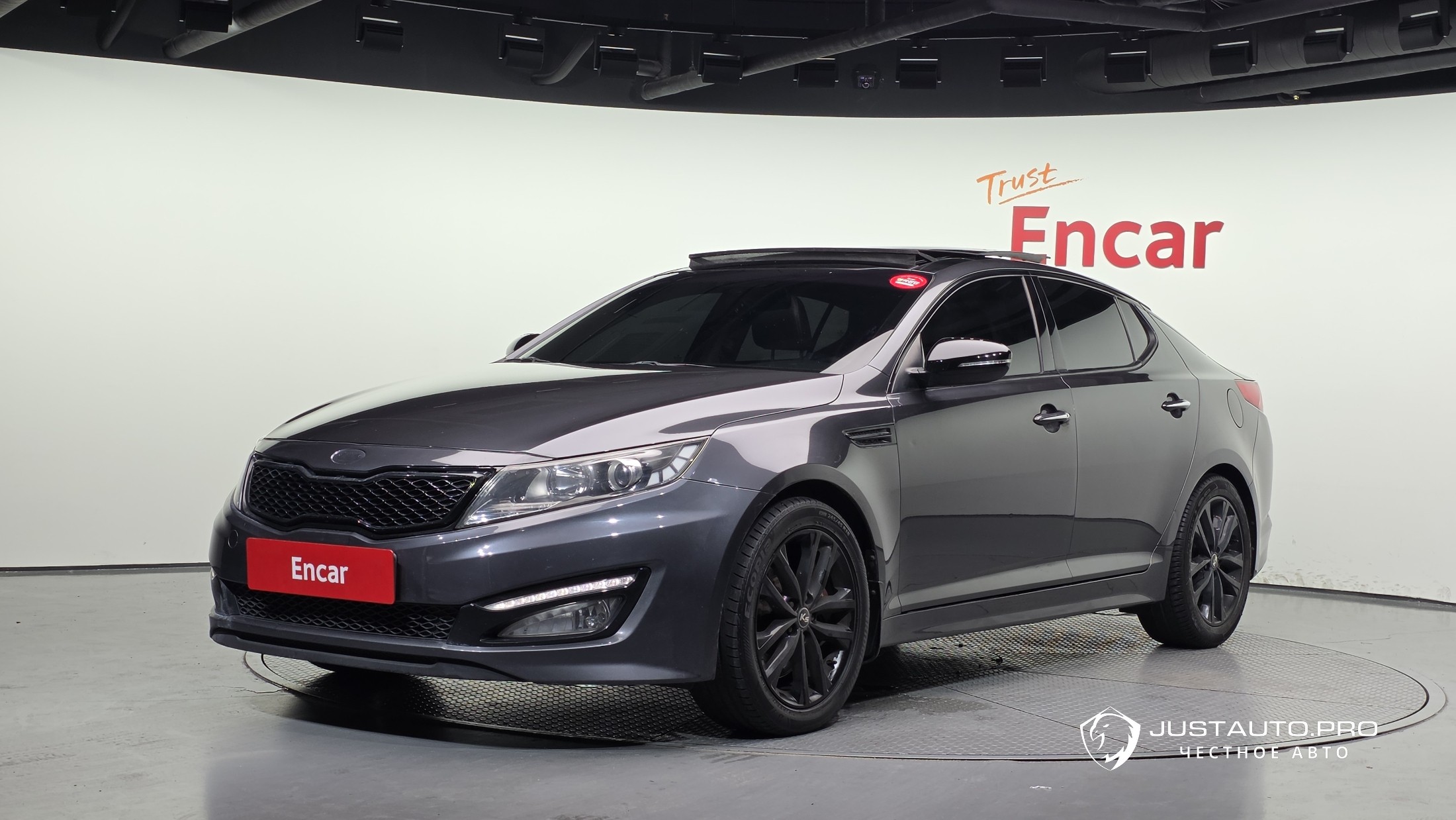 Автомобиль Kia K5
