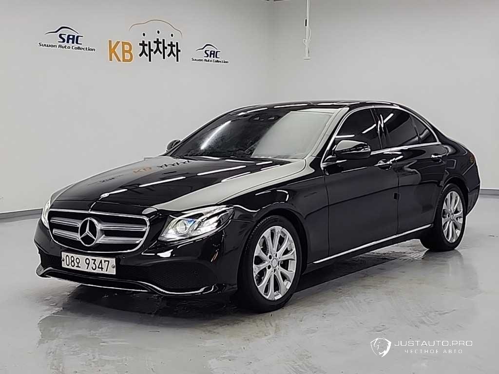 Автомобиль Mercedes-Benz E-Class