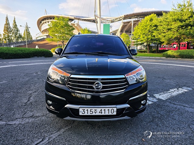 Автомобиль KG_Mobility_Ssangyong KORANDO