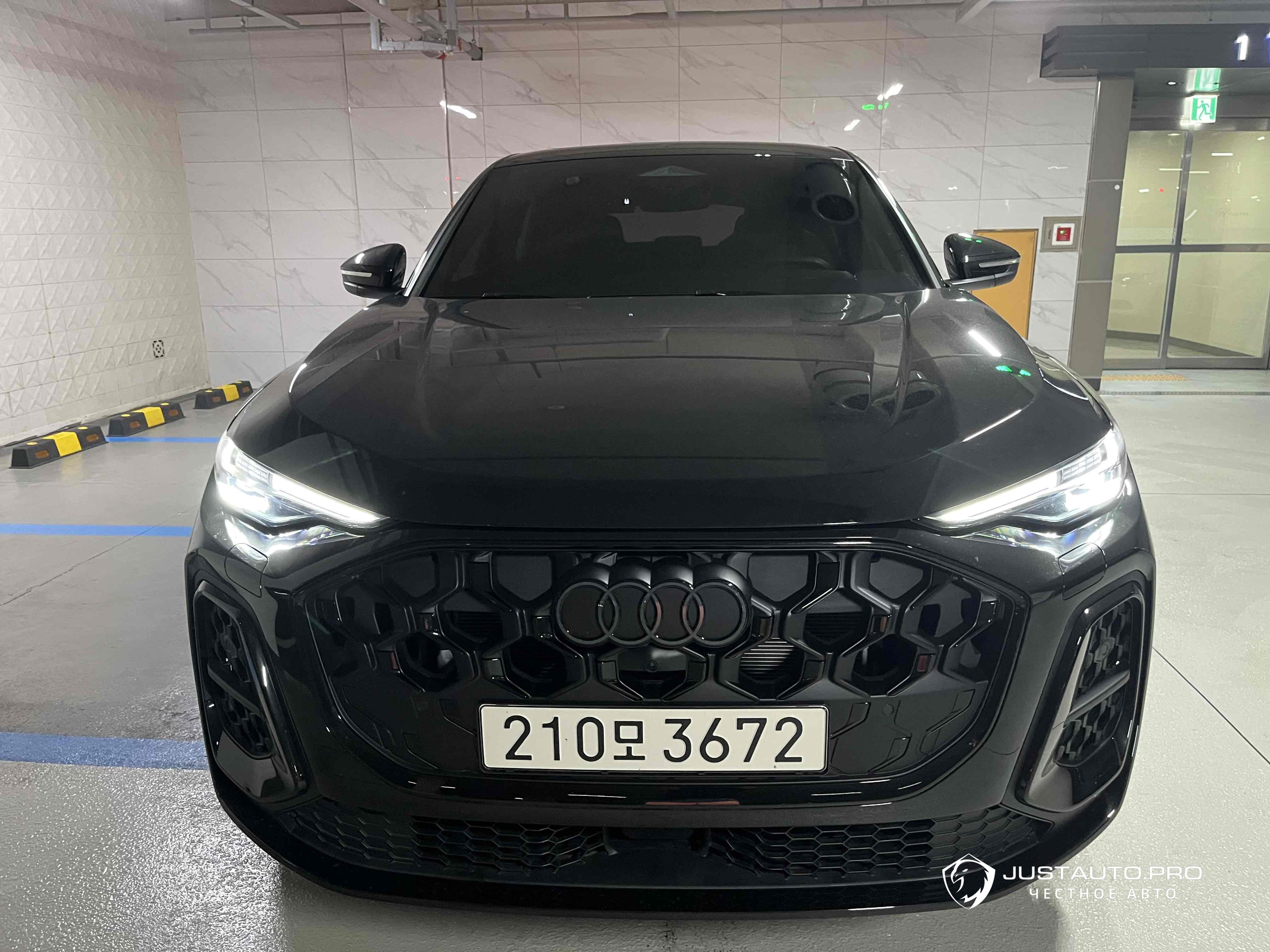 Автомобиль Audi Q5