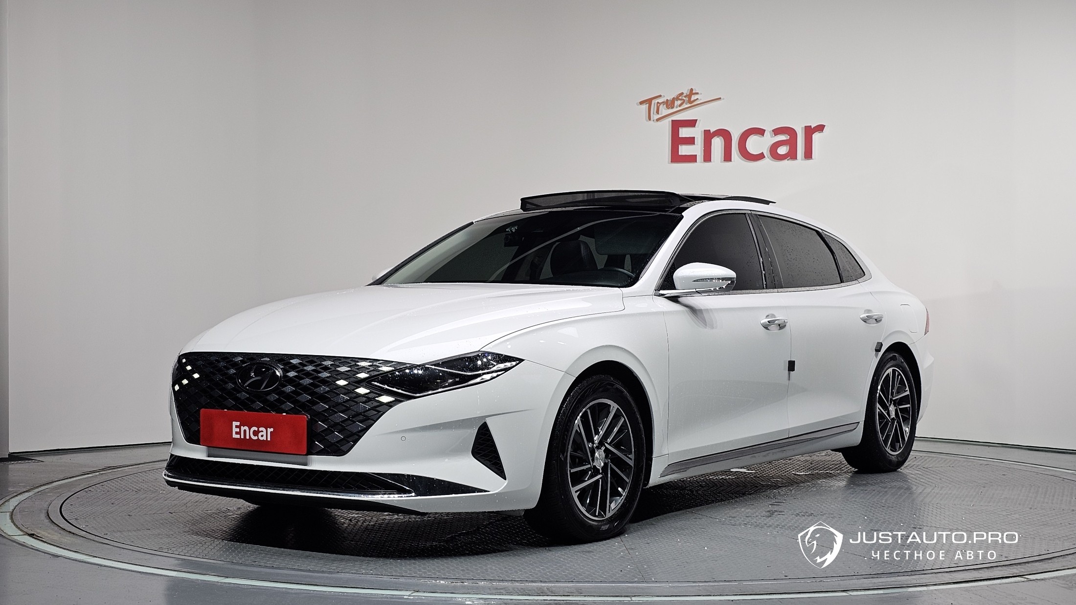 Автомобиль Hyundai Grandeur