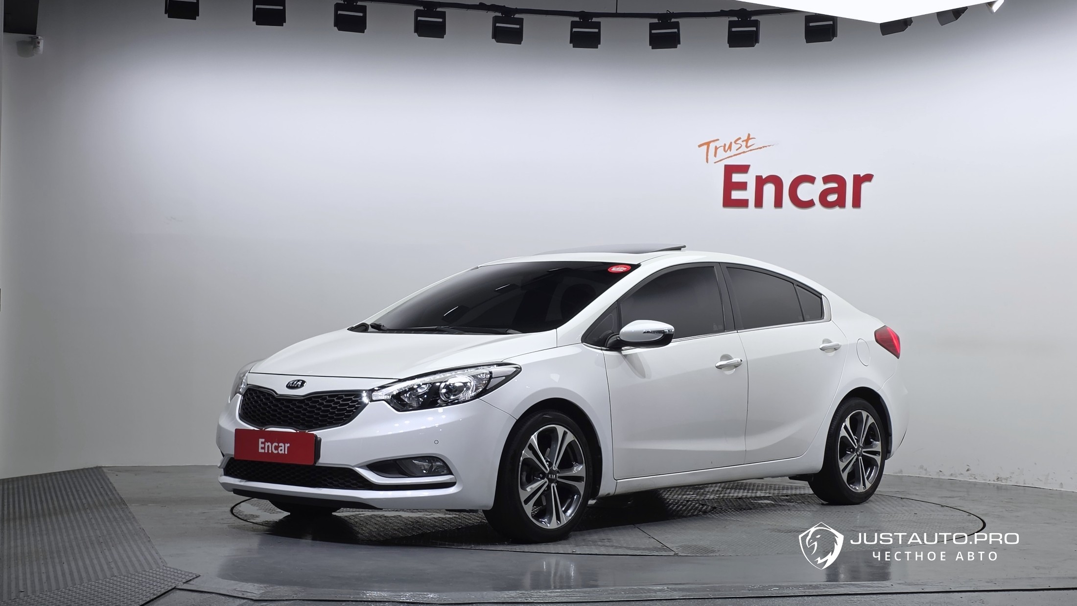 Автомобиль Kia K3