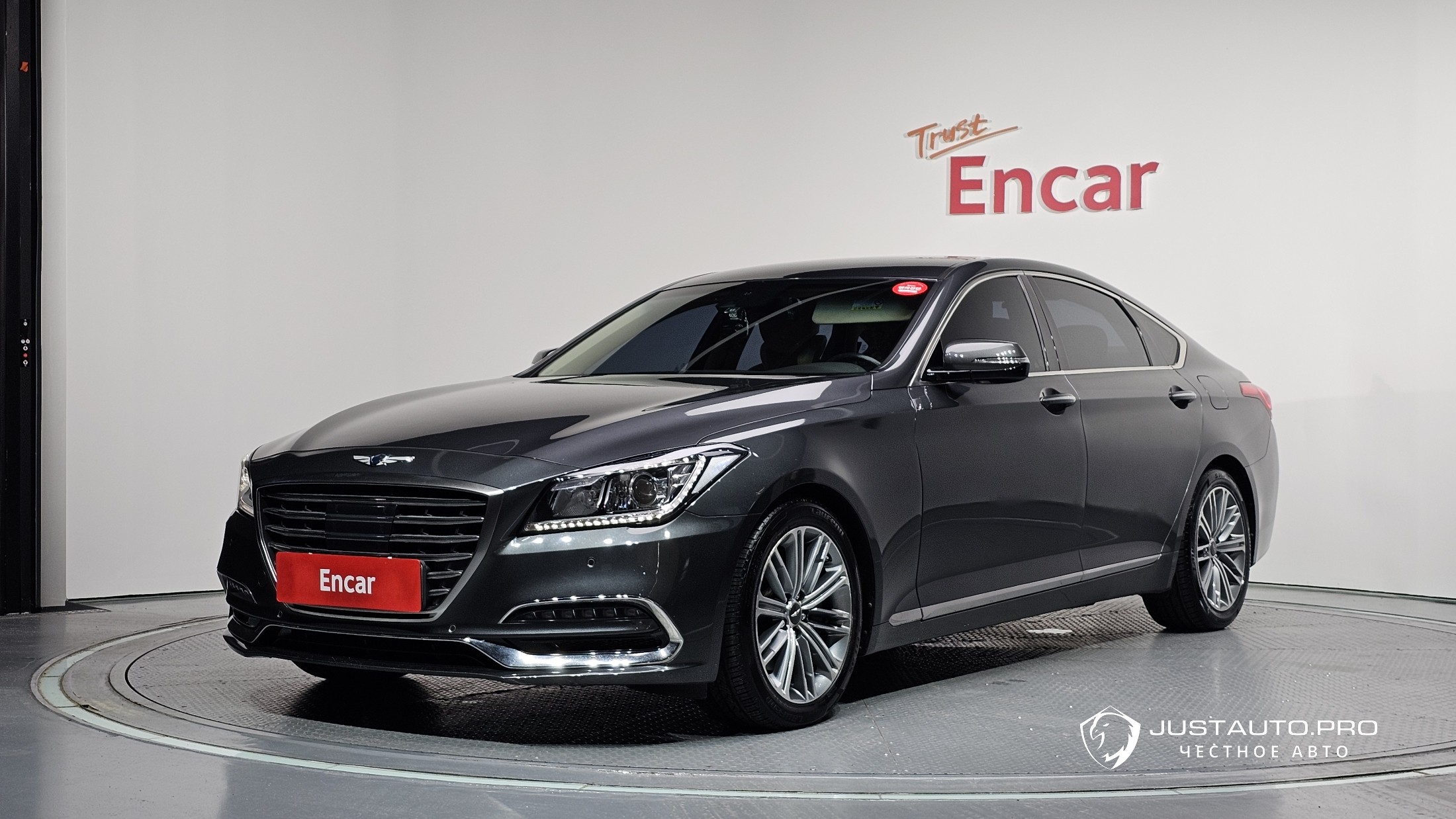 Автомобиль Genesis G80