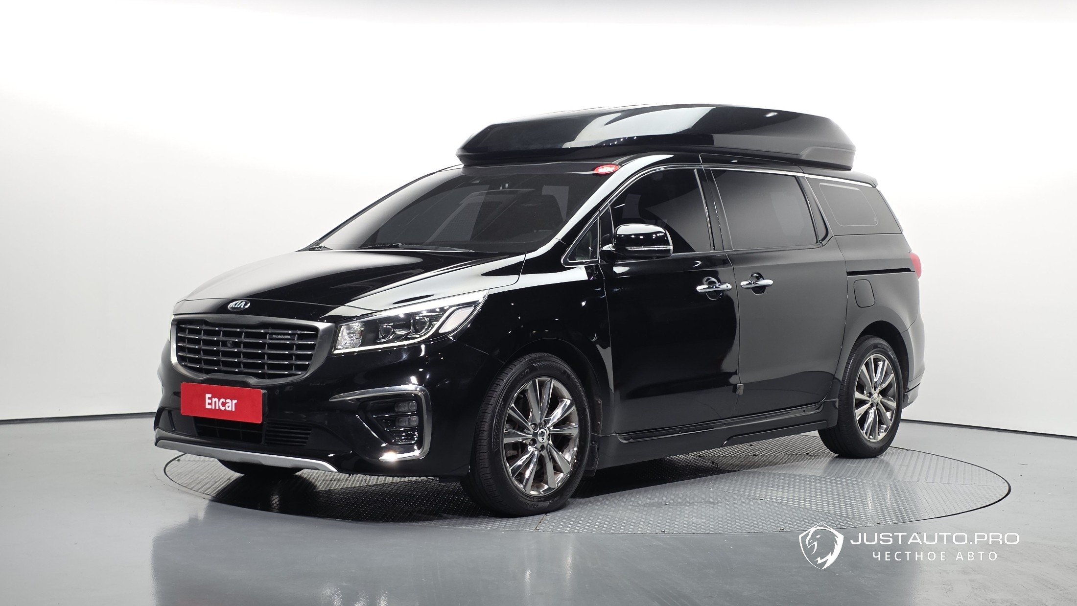 Автомобиль Kia Canival
