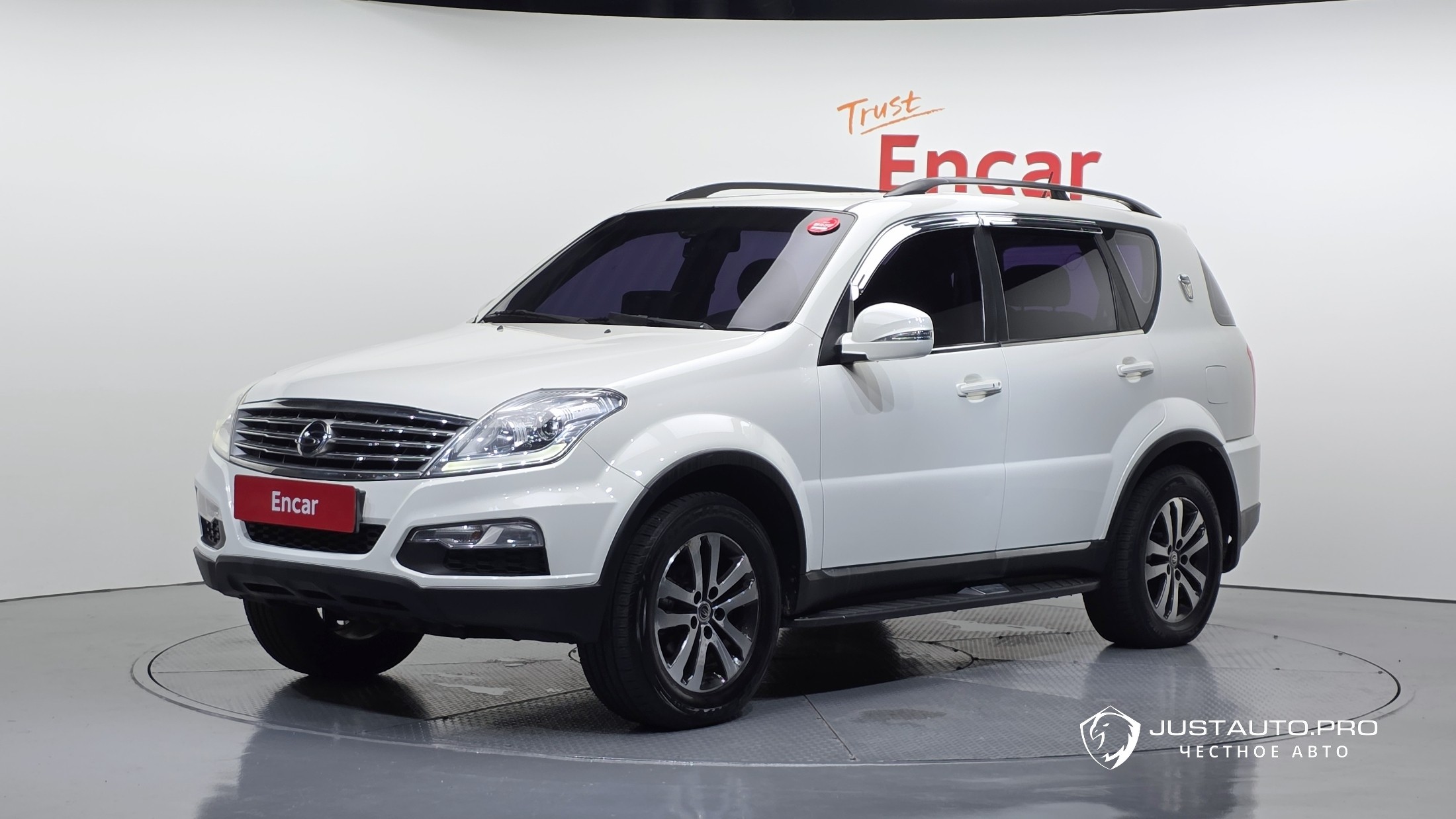 Автомобиль KG_Mobility_Ssangyong Rexton