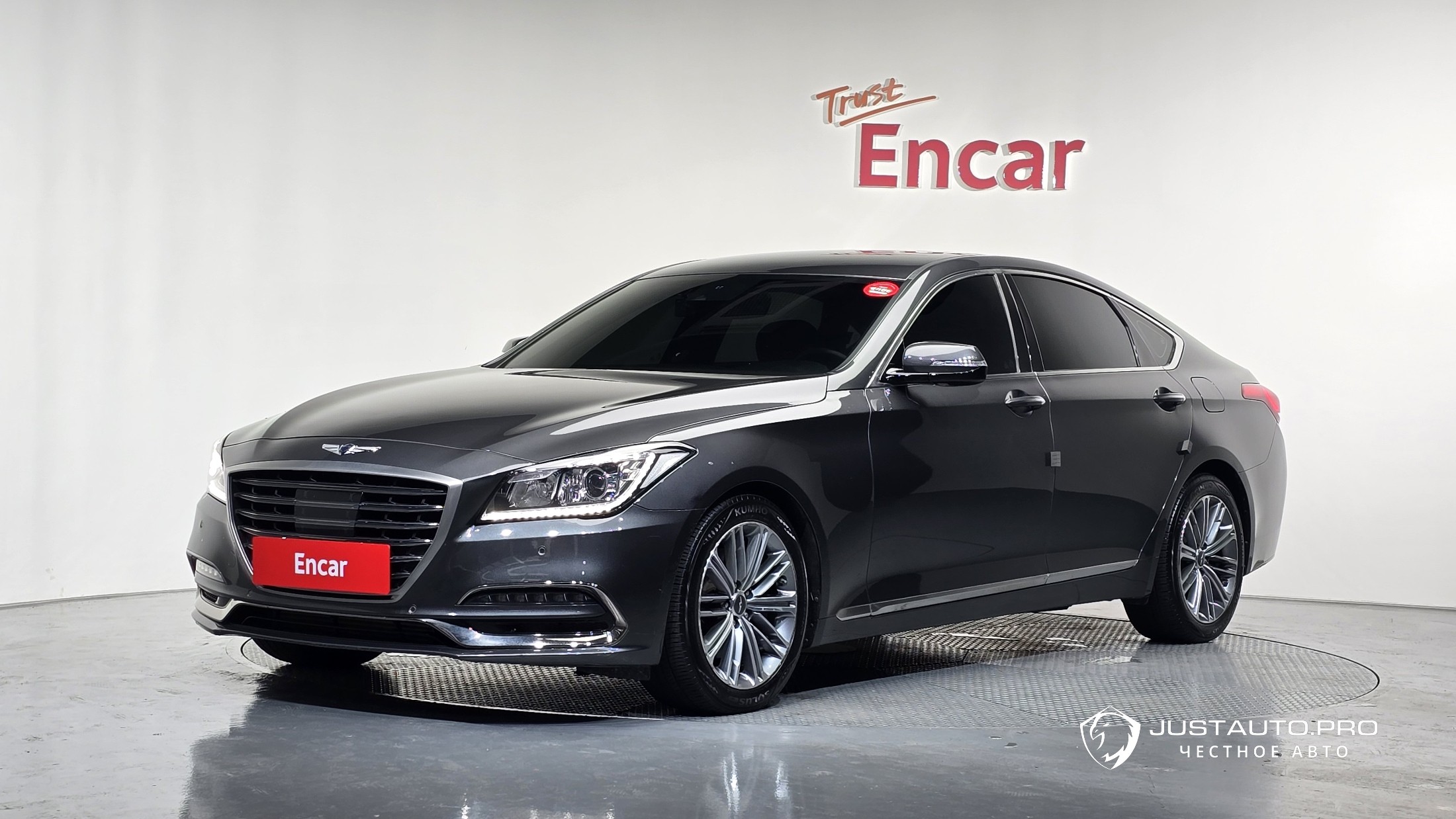 Автомобиль Genesis G80