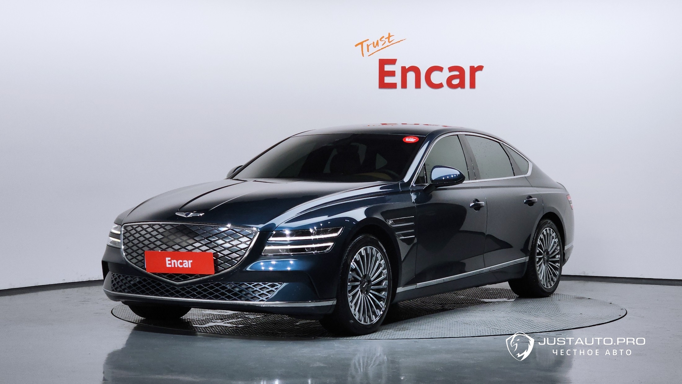 Автомобиль Genesis G80