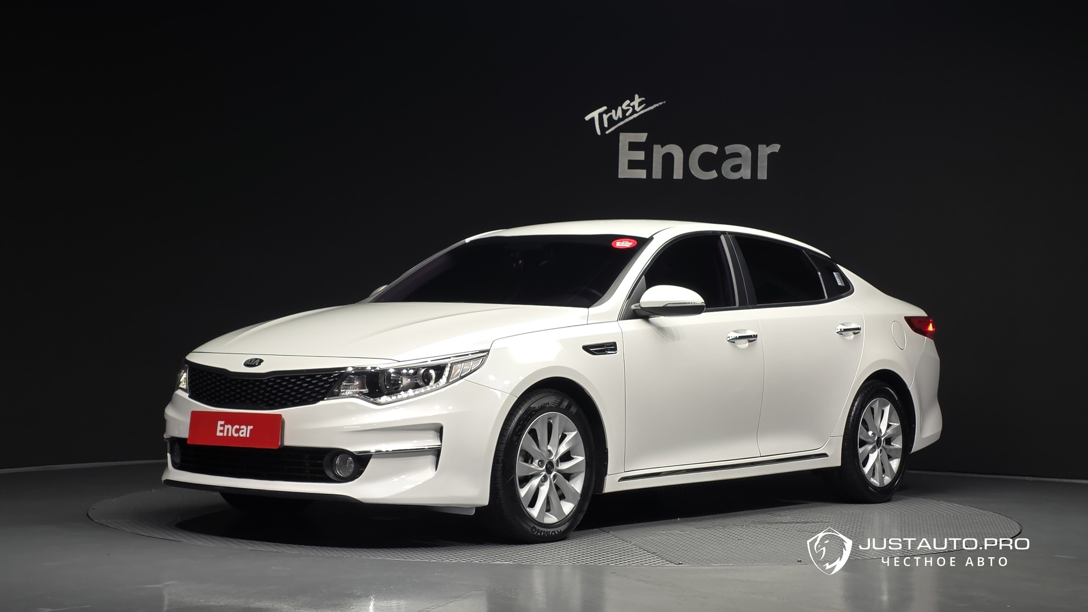 Автомобиль Kia K5