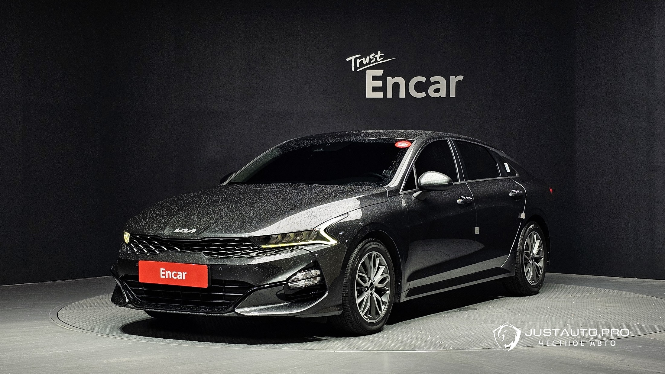 Автомобиль Kia K5