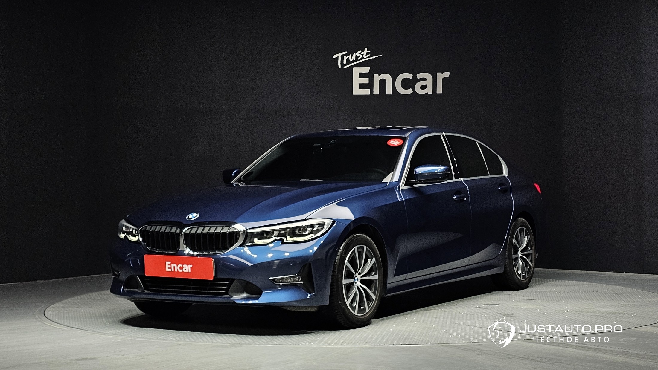 Автомобиль BMW 3-Series