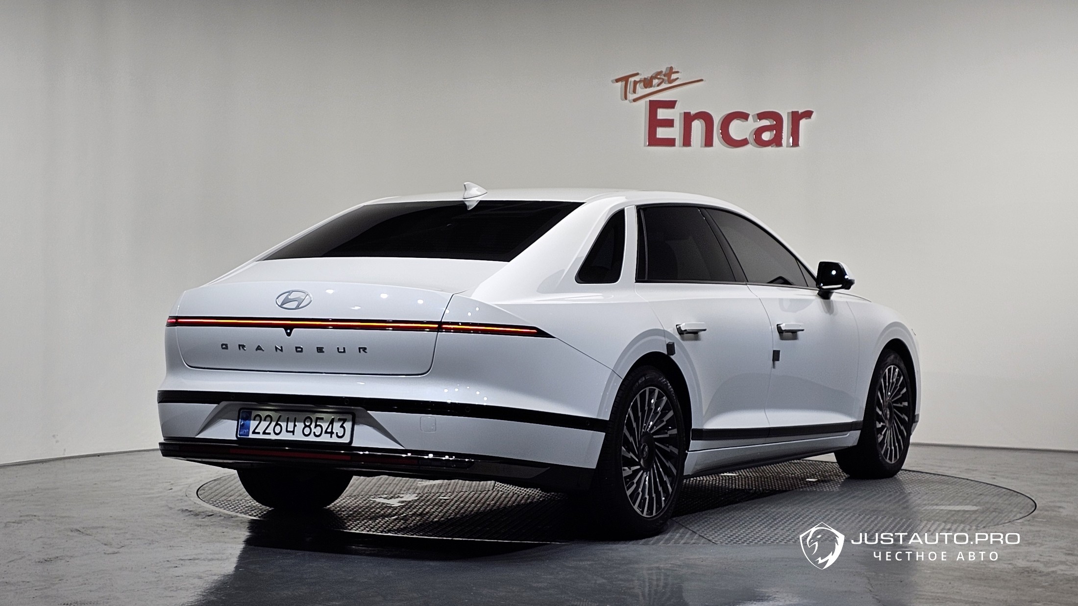 Автомобиль Hyundai Grandeur