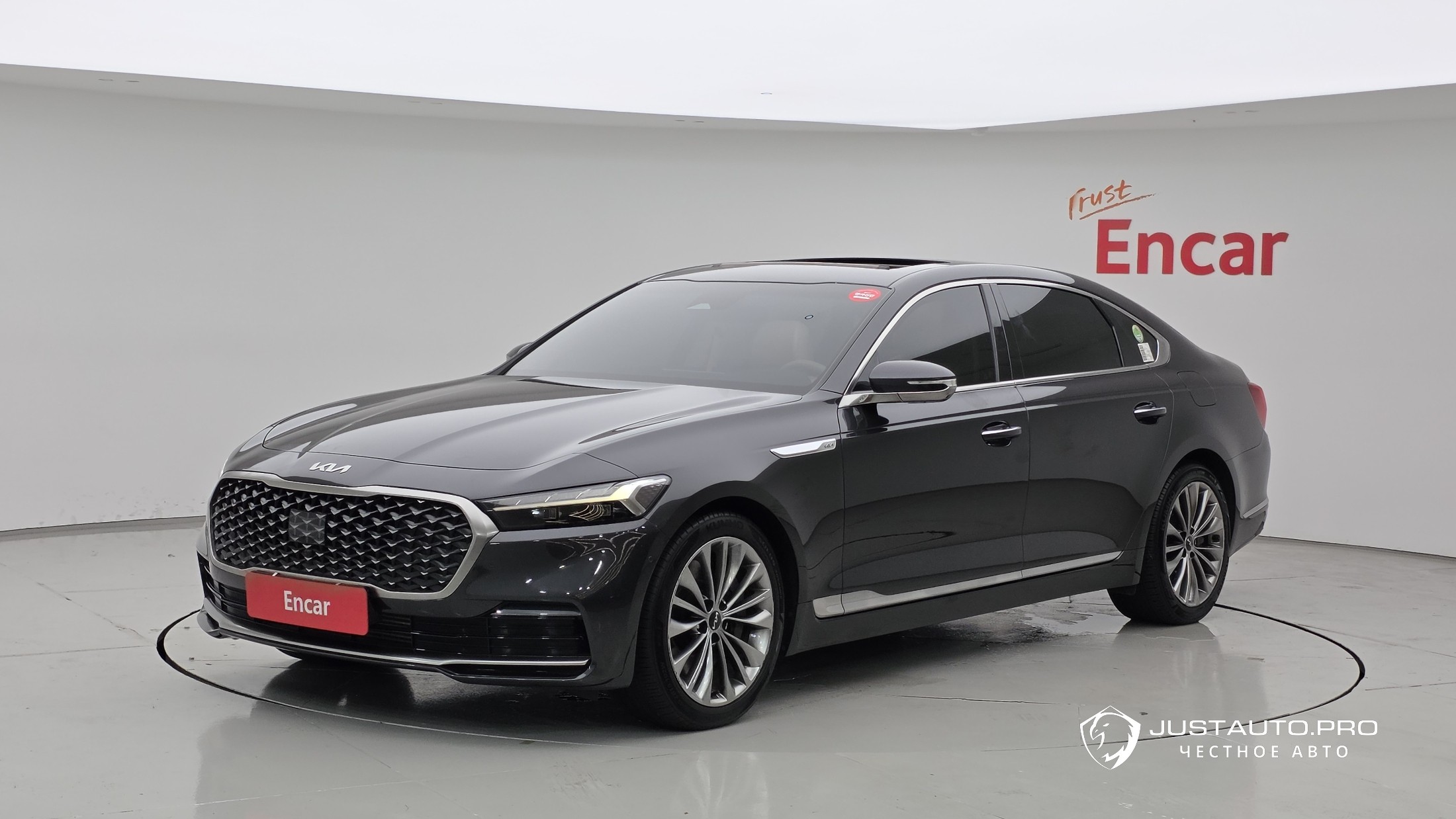 Автомобиль Kia K9