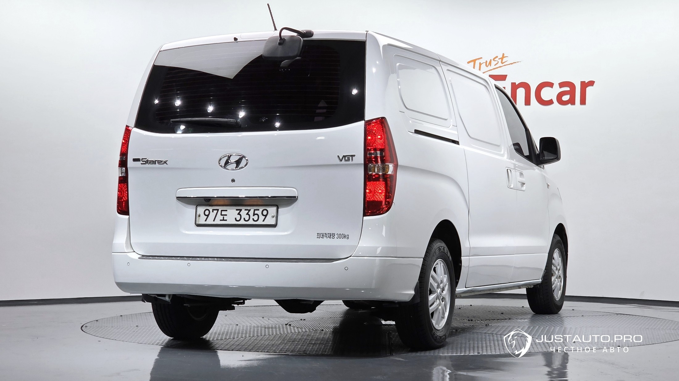 Автомобиль Hyundai Starex