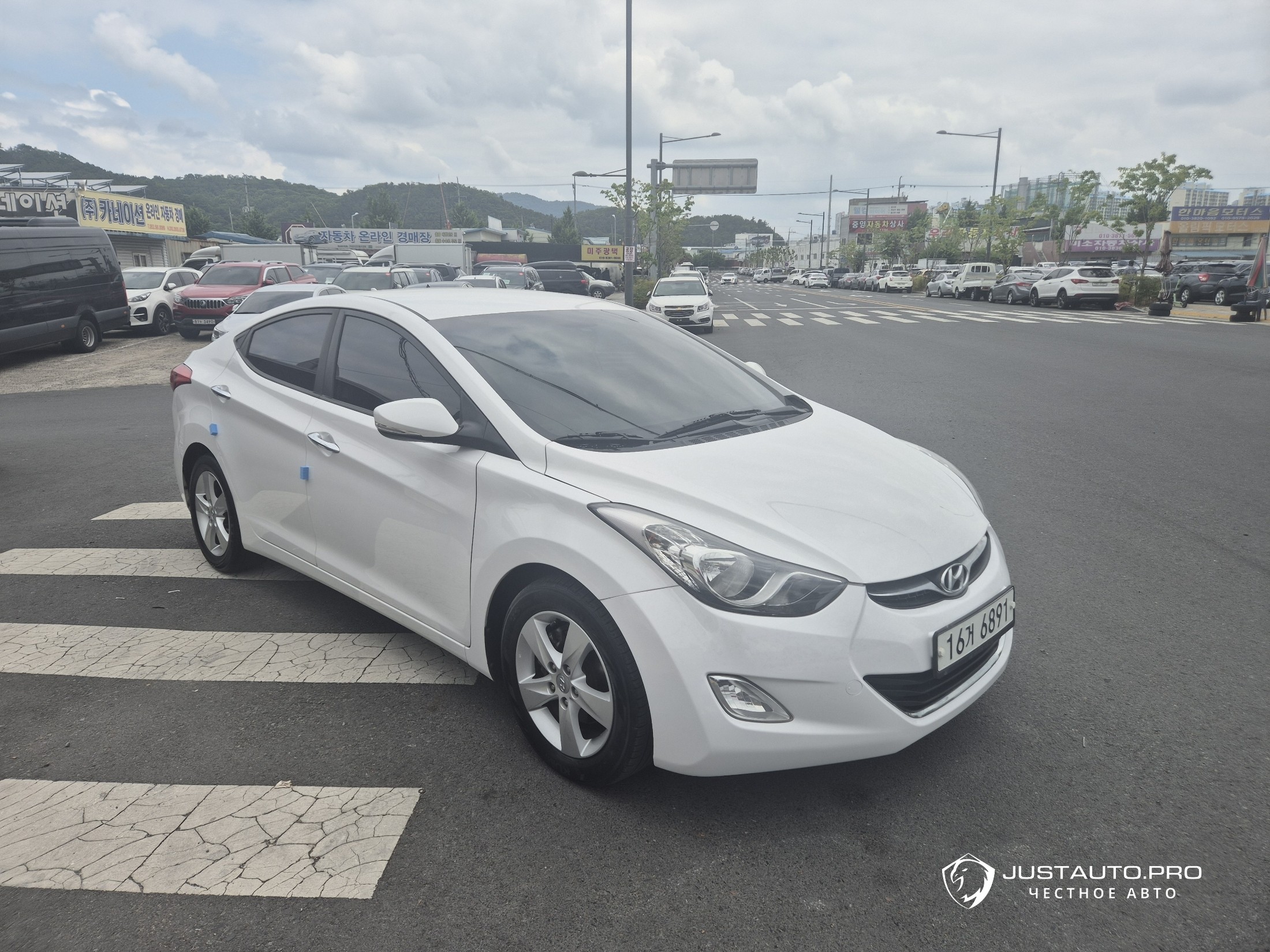 Автомобиль Hyundai AVANTE