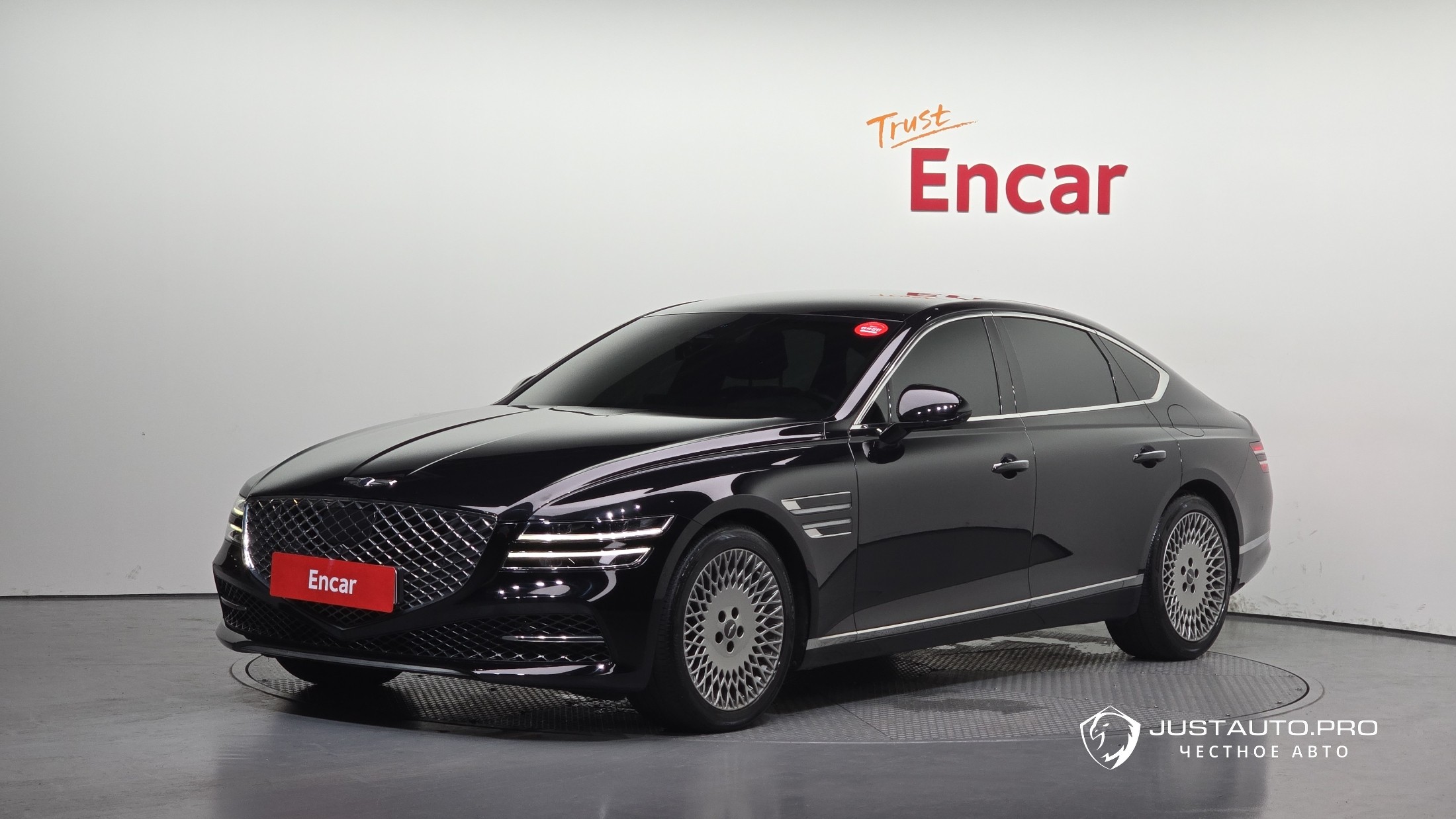 Автомобиль Genesis G80