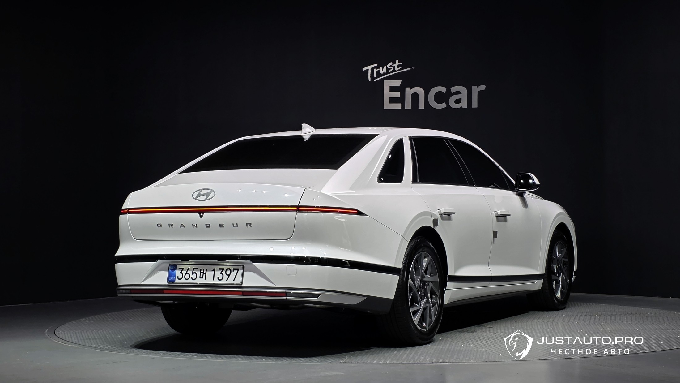 Автомобиль Hyundai Grandeur