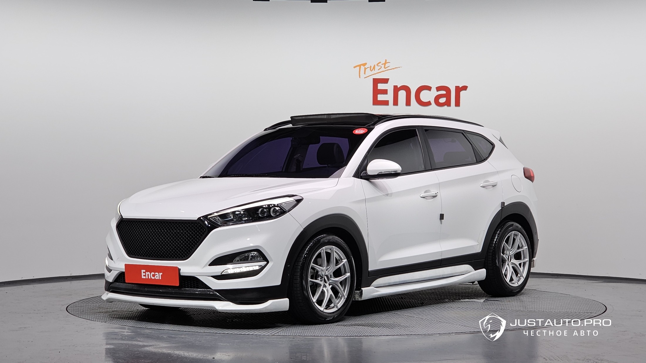 Автомобиль Hyundai Tucson