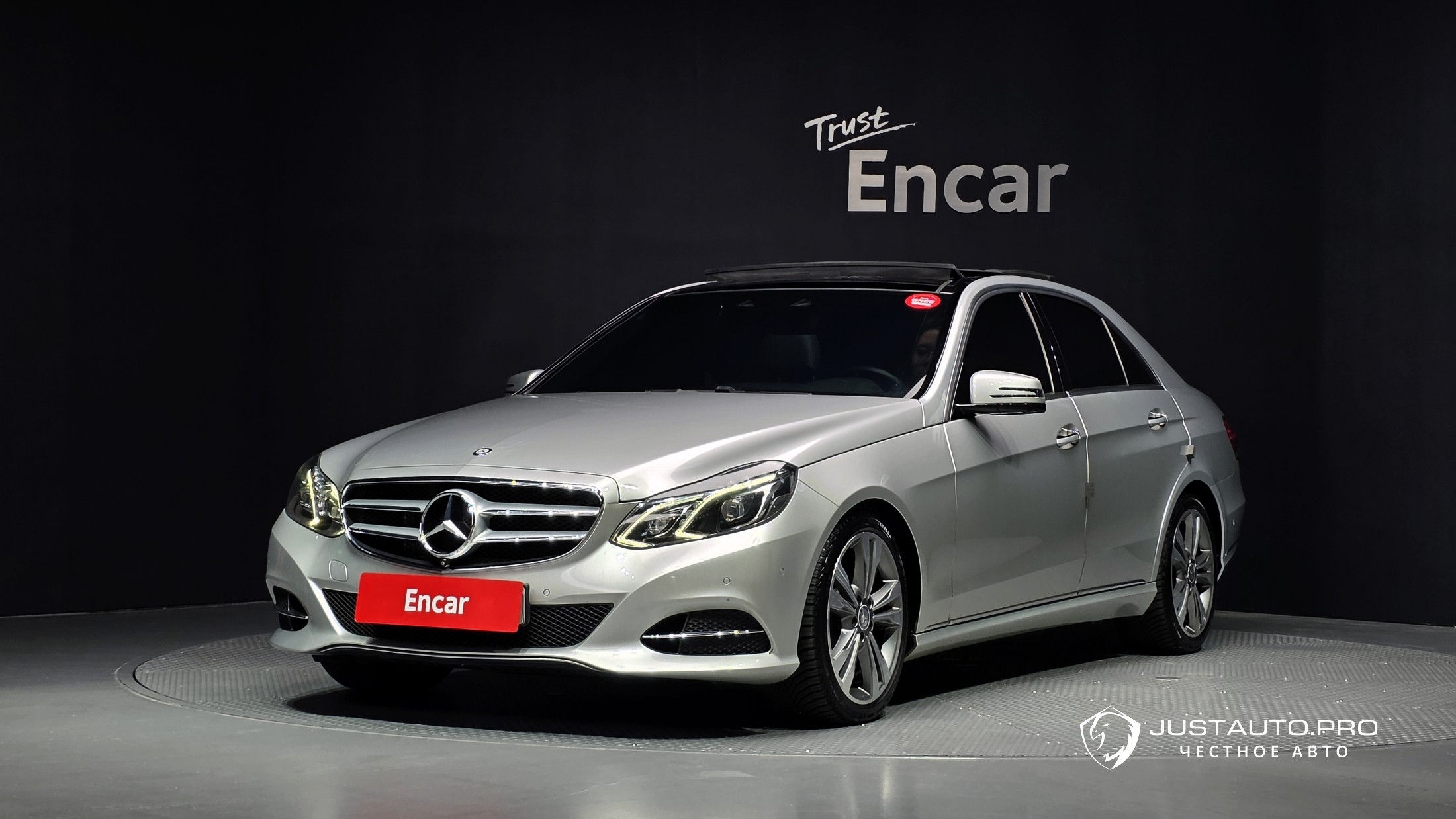 Автомобиль Mercedes-Benz E-Class