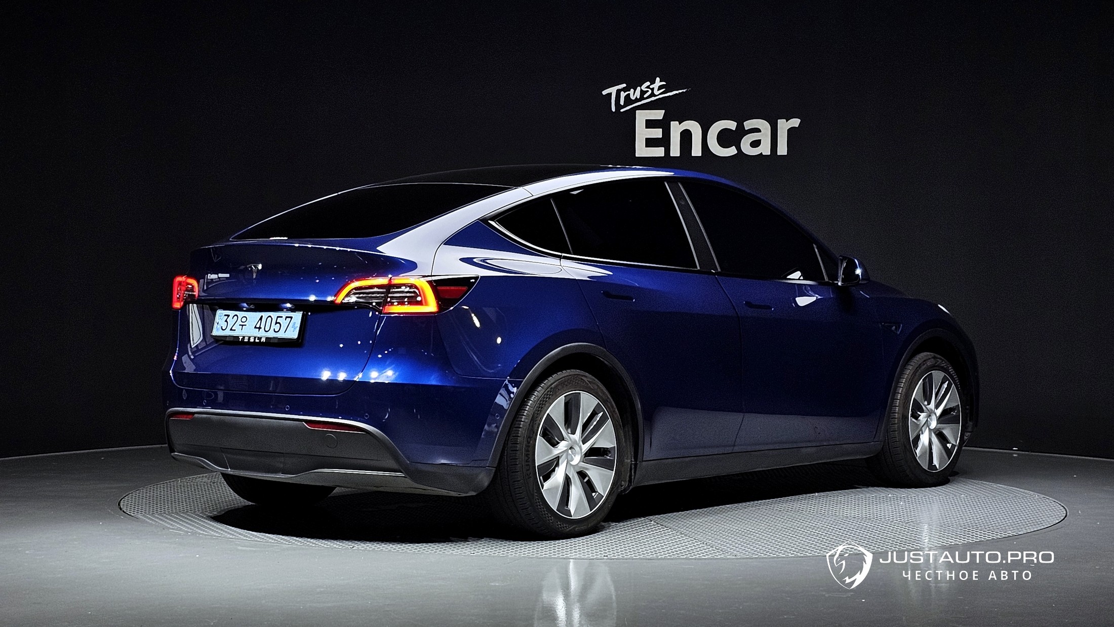 Автомобиль Tesla Model Y