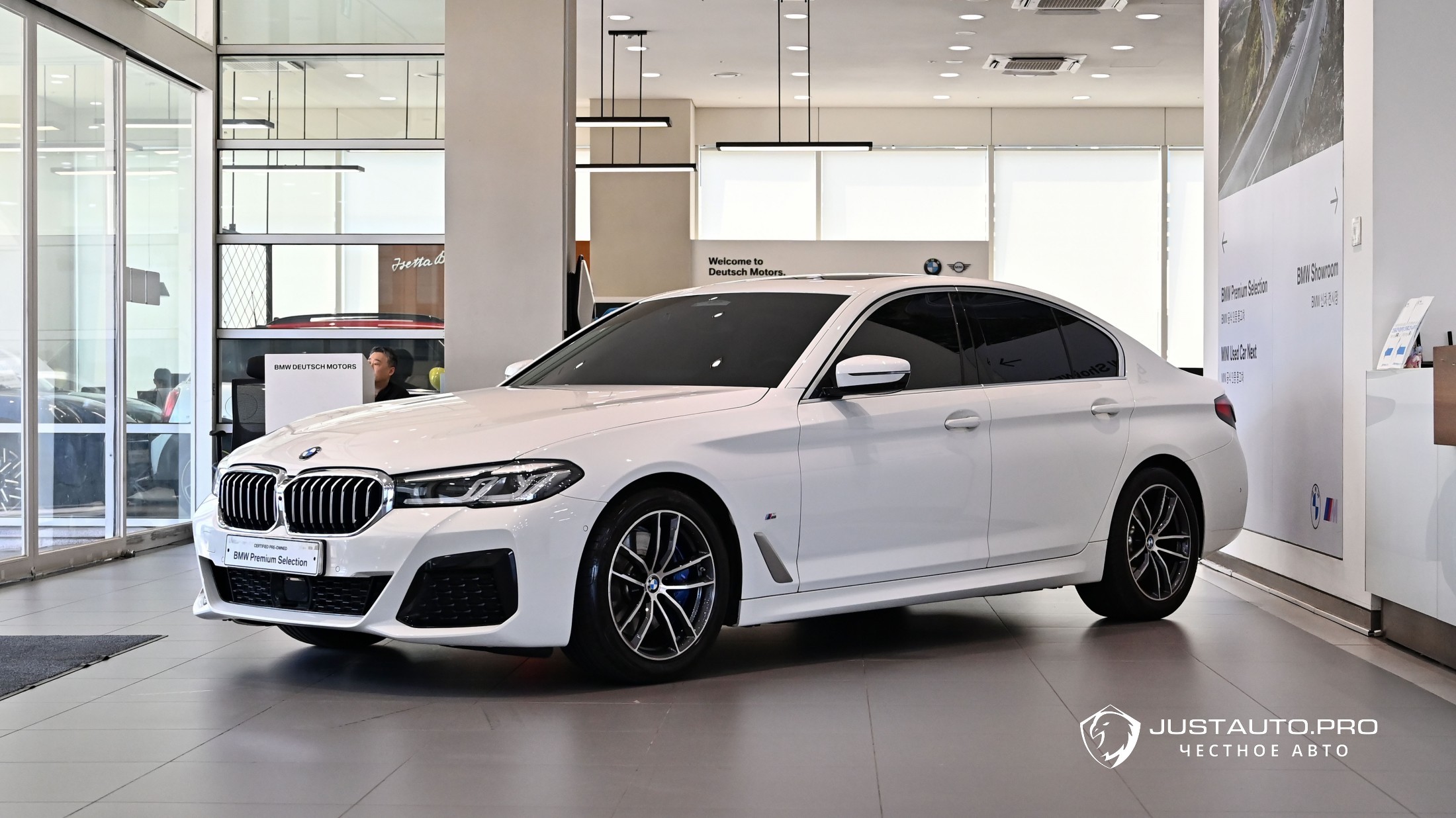 Автомобиль BMW 5-Series