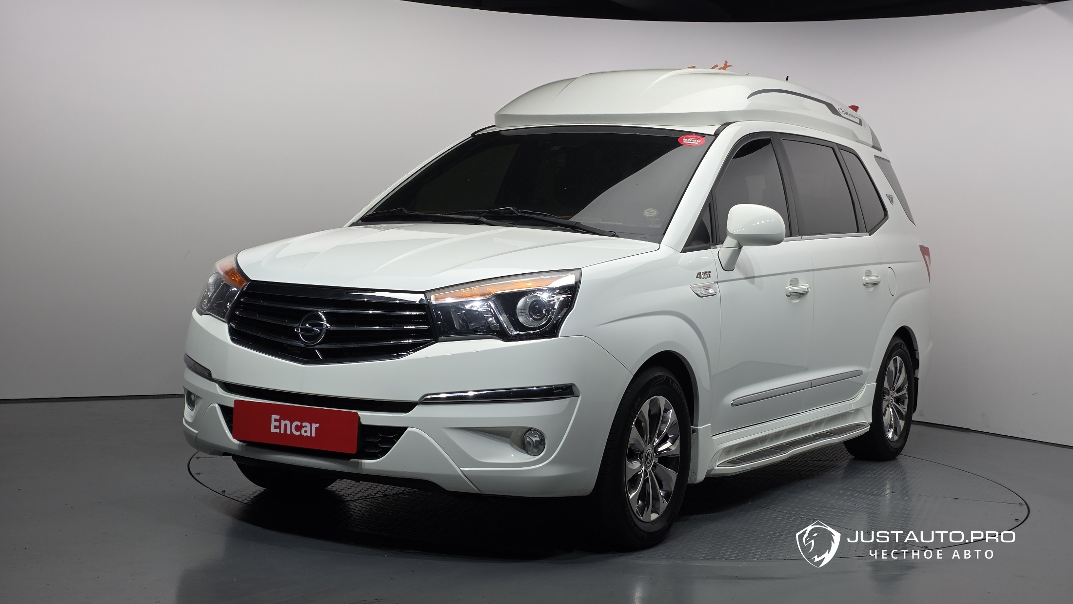 Автомобиль KG_Mobility_Ssangyong KORANDO