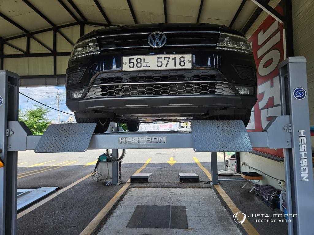 Автомобиль Volkswagen Tiguan